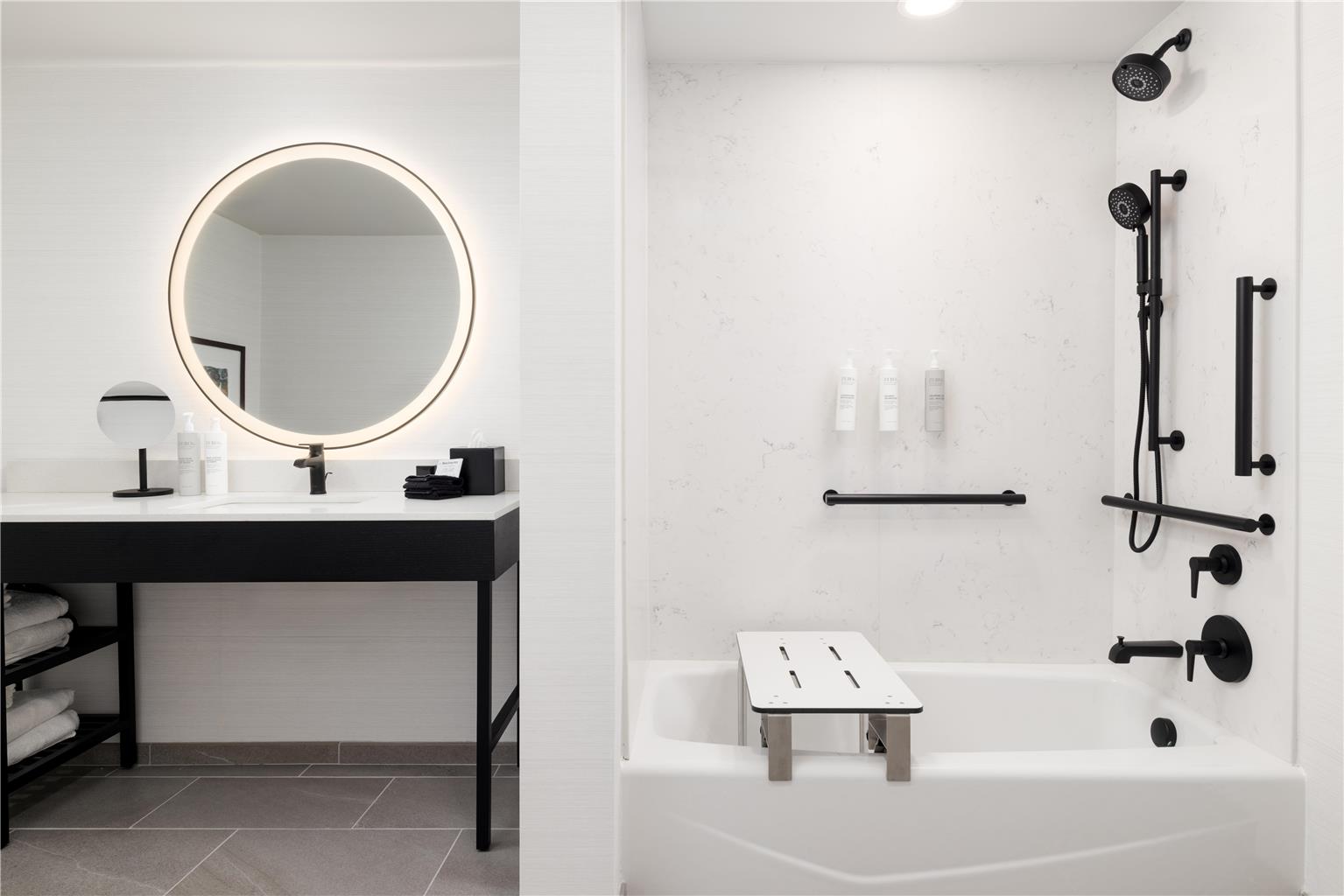 Embassy Suites by Hilton Chattanooga Downtown Image