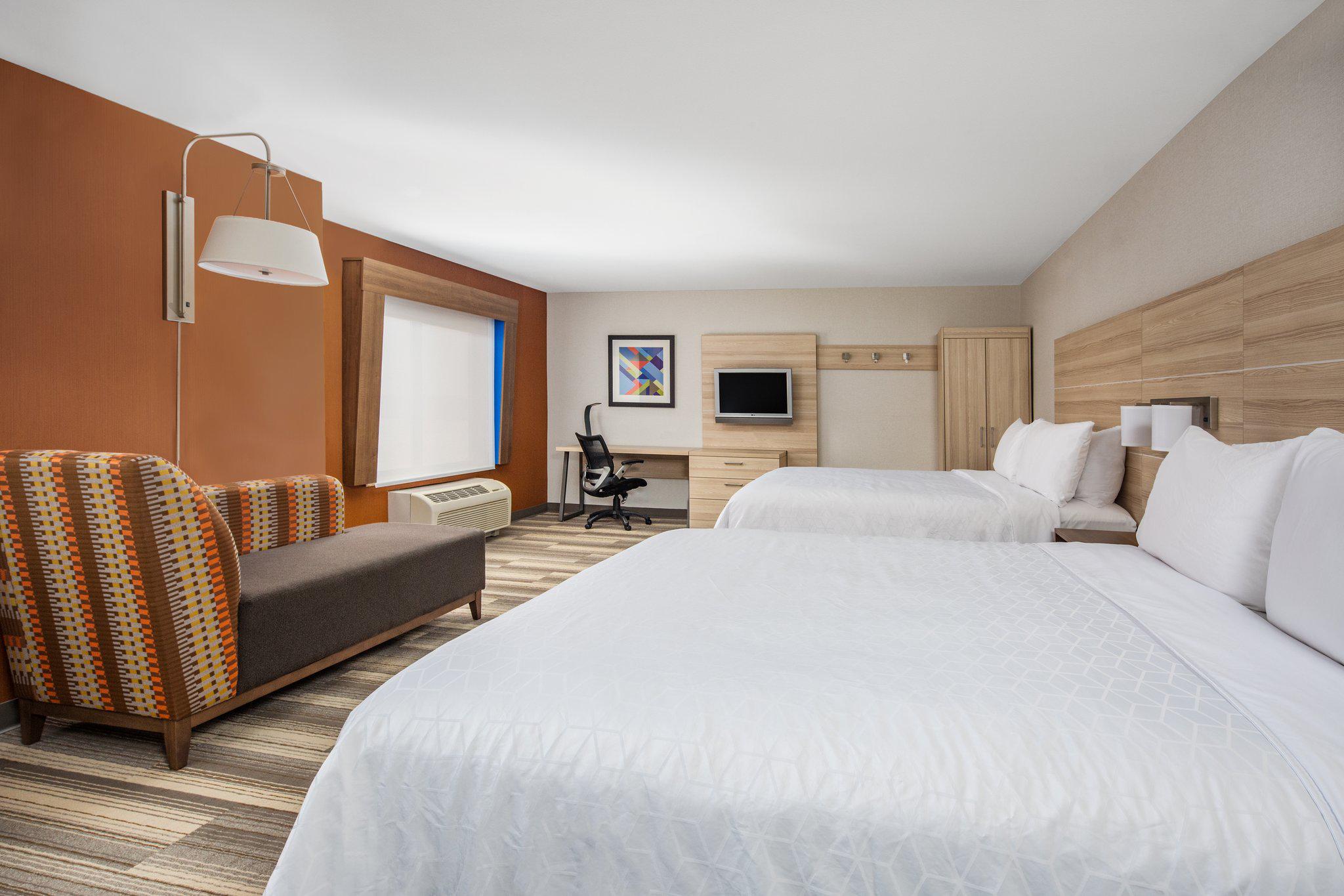 Holiday Inn Express & Suites Ontario Airport Photo