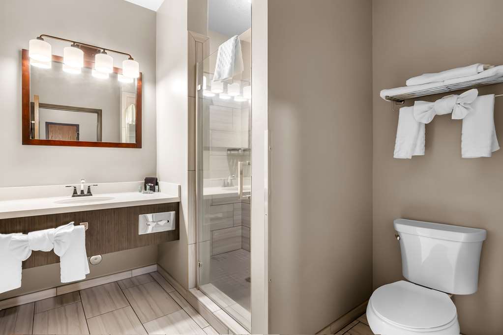 Best Western Sawtooth Inn & Suites Image