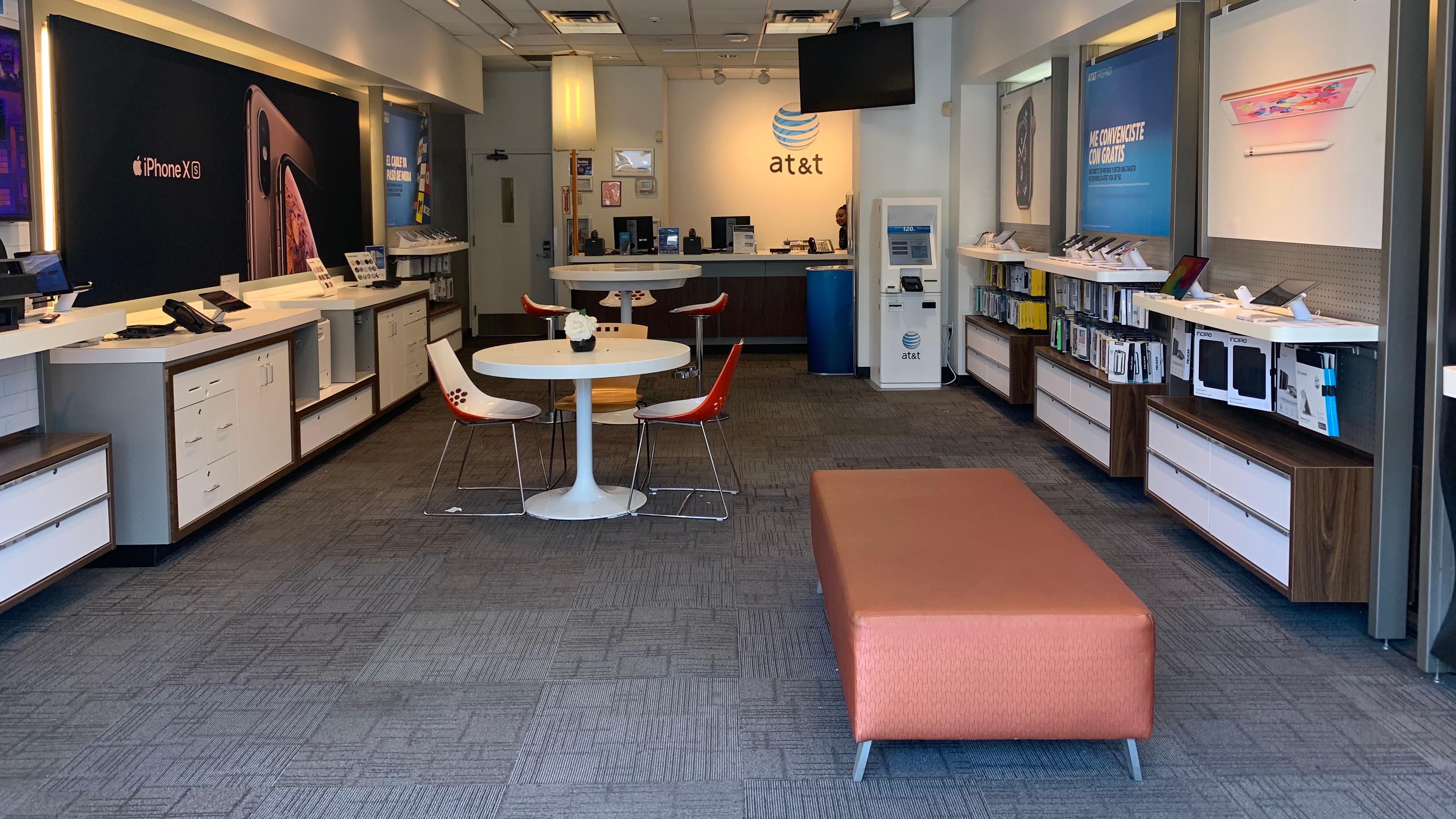 AT&T Store Photo