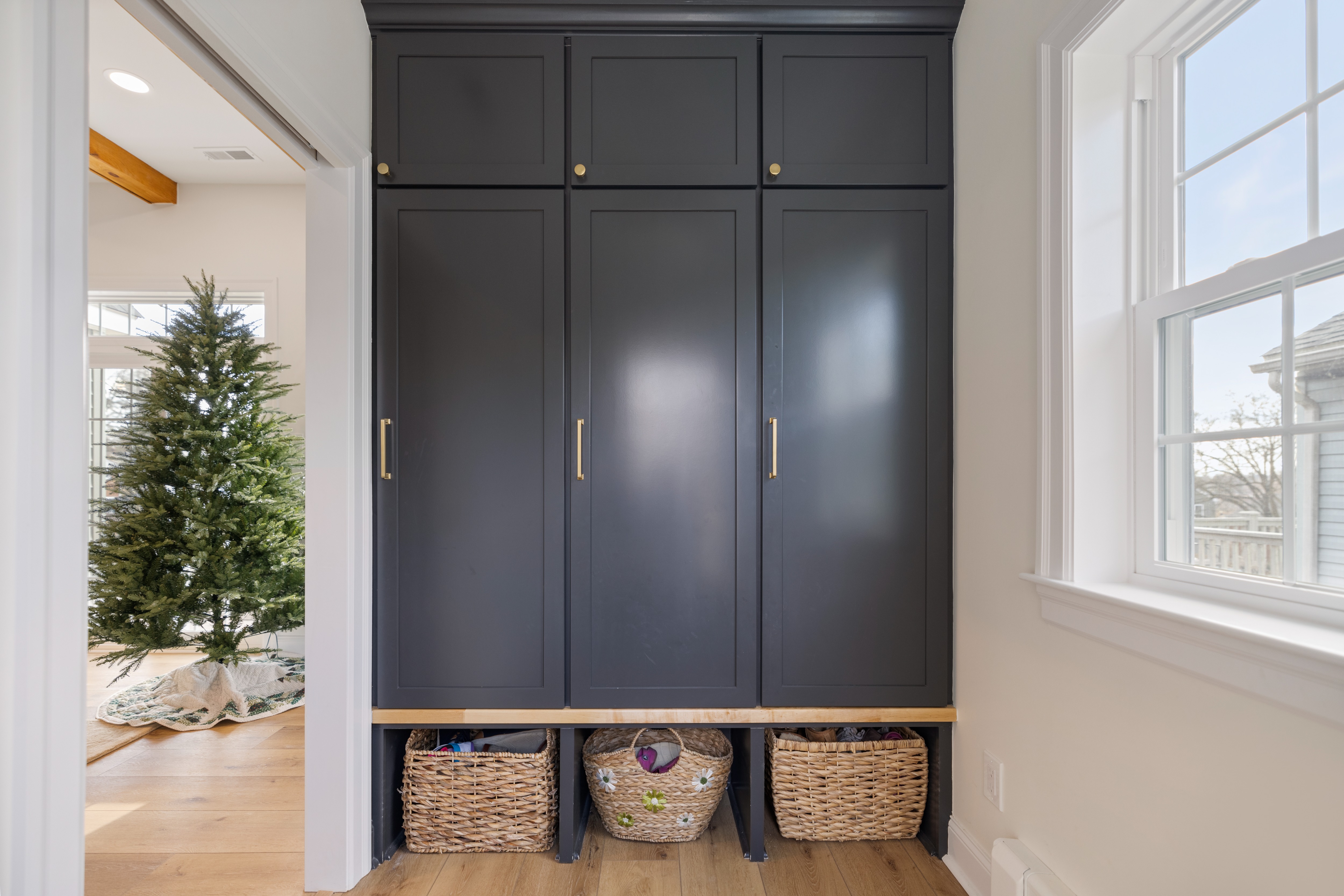 House Of Lilies Interior Design Image