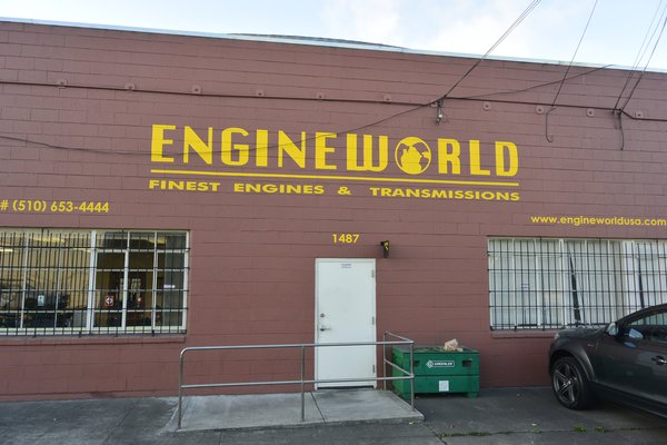 Engine World Image