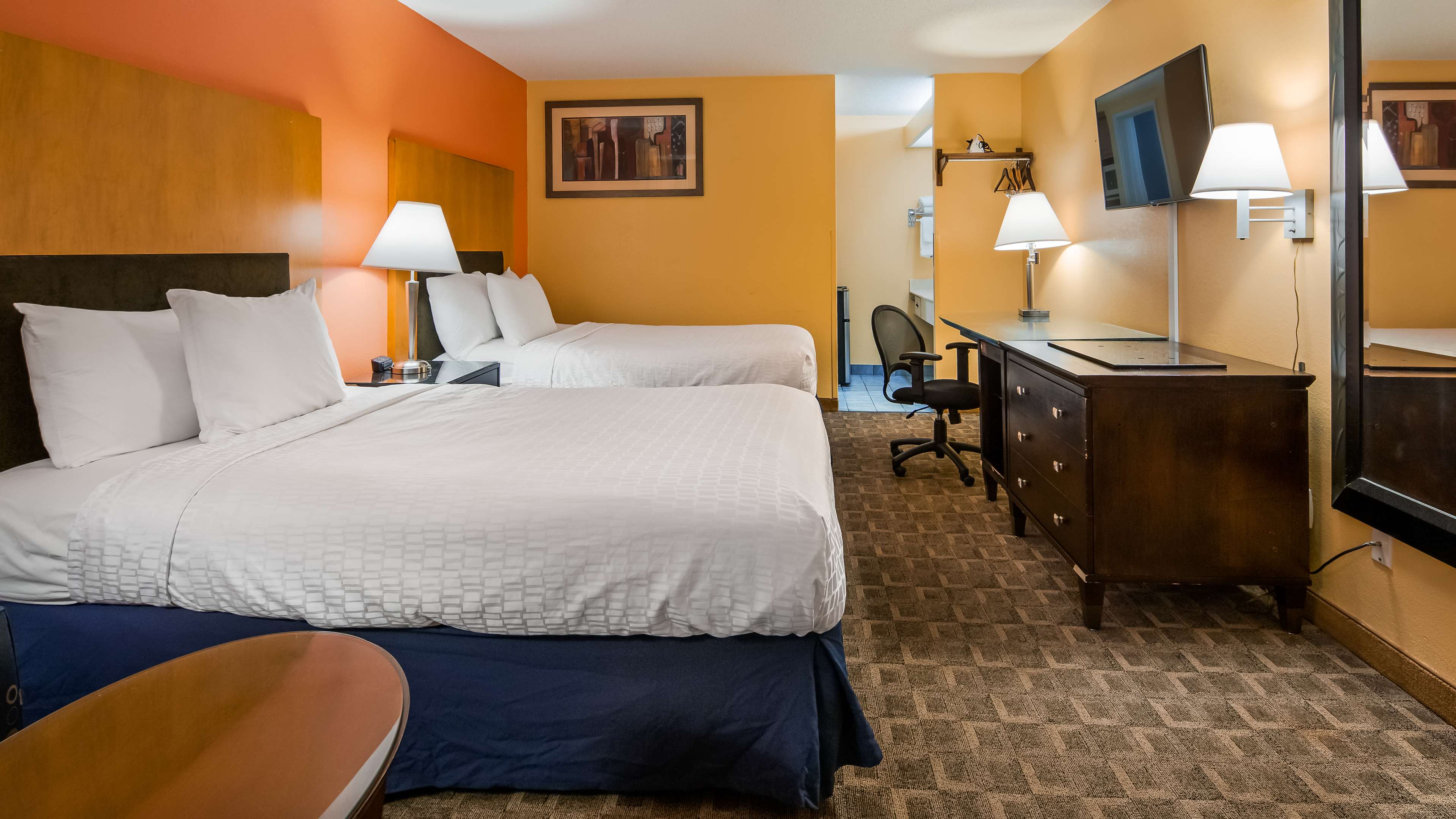 SureStay Plus Hotel by Best Western Fayetteville Photo