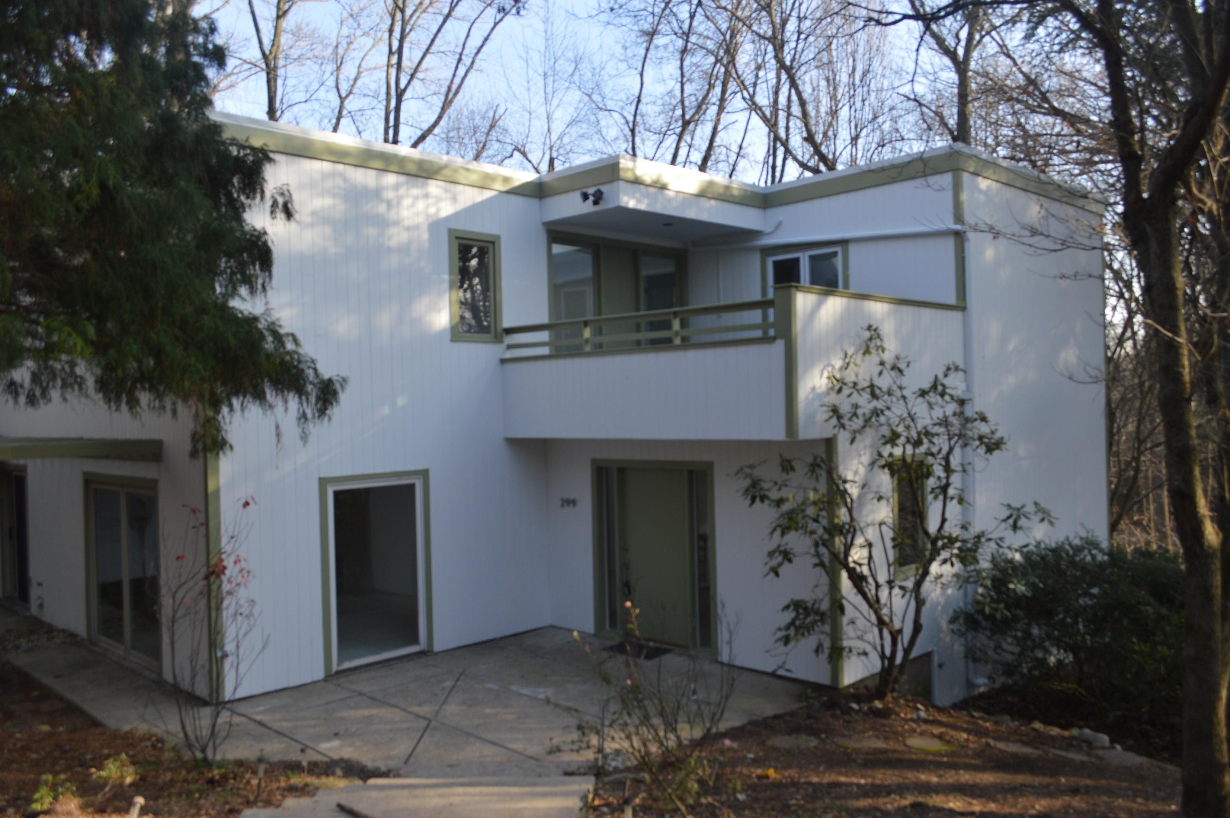 For sale or for rent. Large Modern Style Contemporary, with low taxes in 