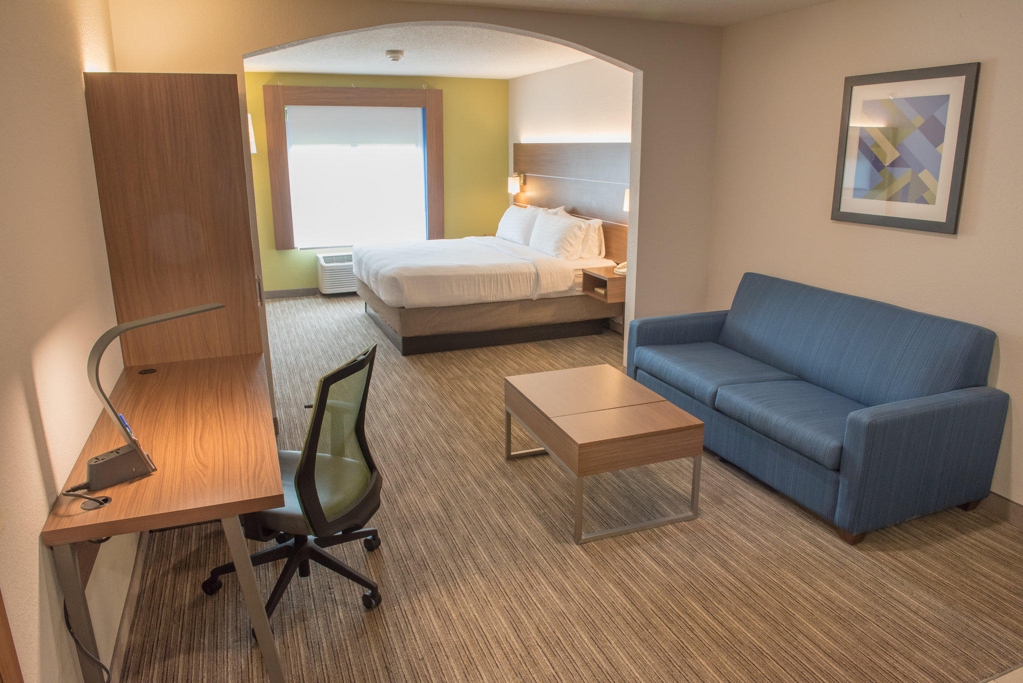 Holiday Inn Express & Suites Elkhart-South Photo