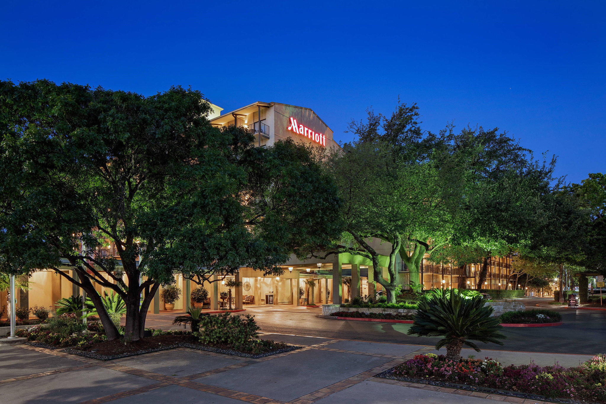 Marriott Plaza San Antonio Photo