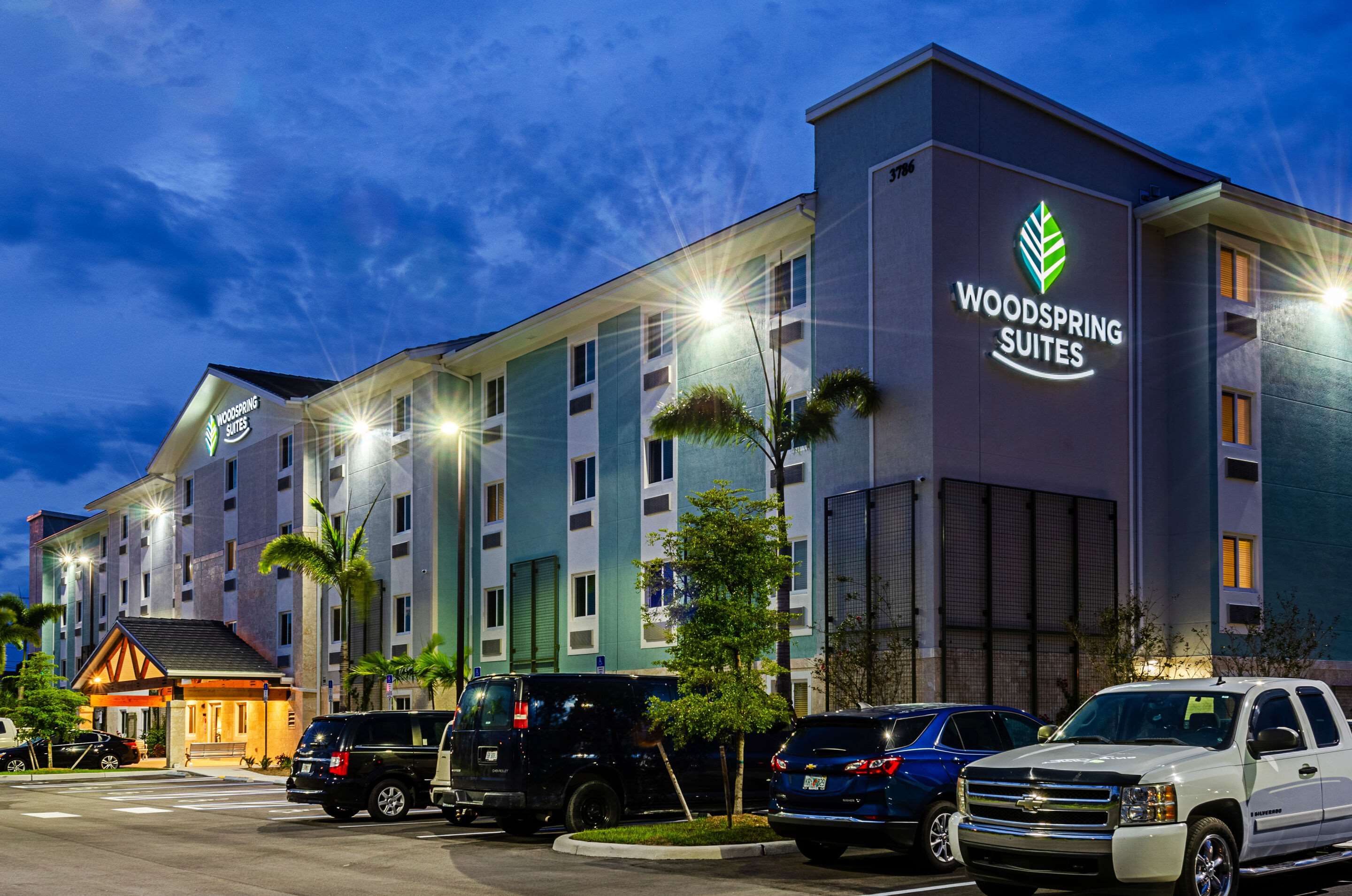 WoodSpring Suites Naples Photo