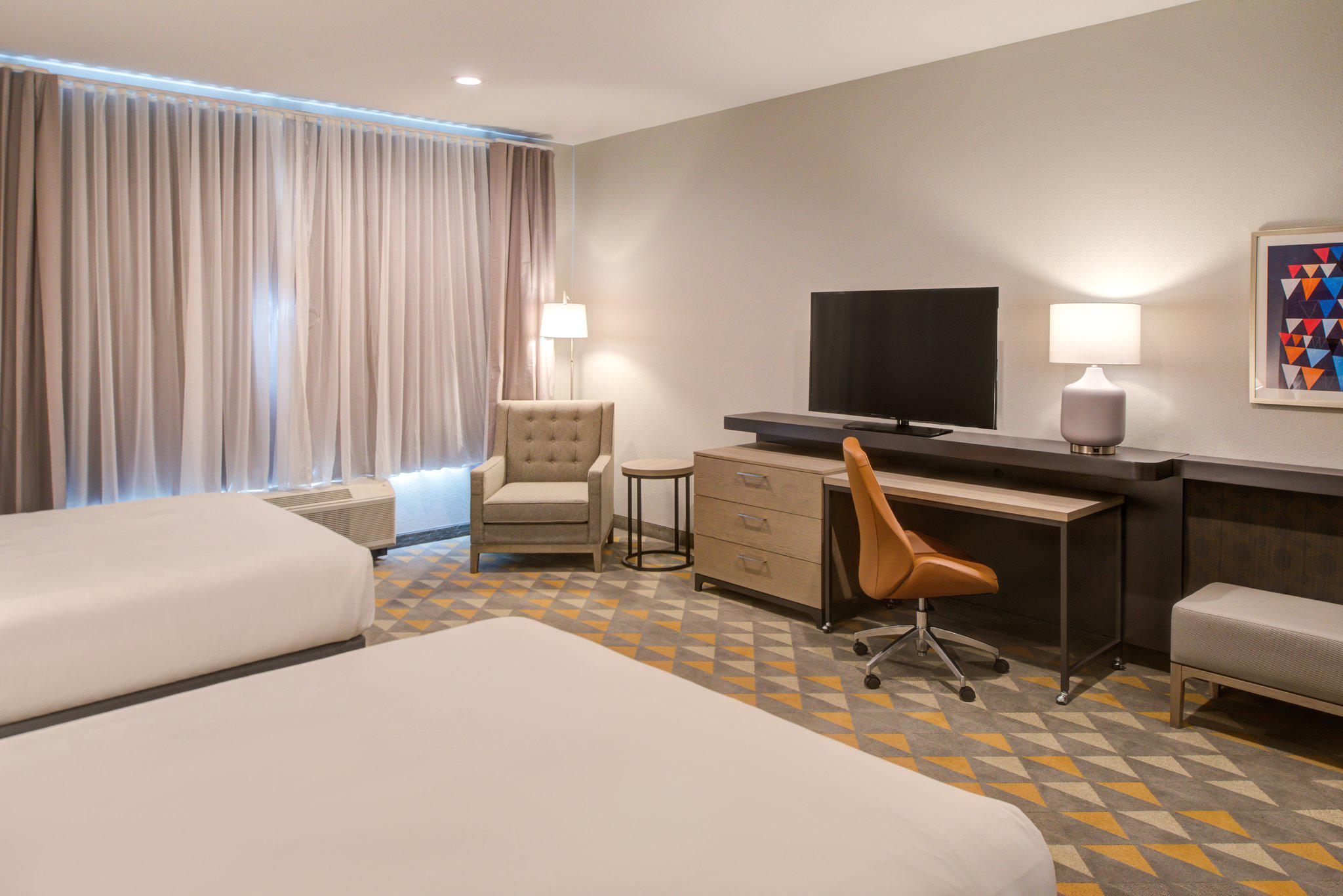 Holiday Inn & Suites Houston West - Katy Mills Photo