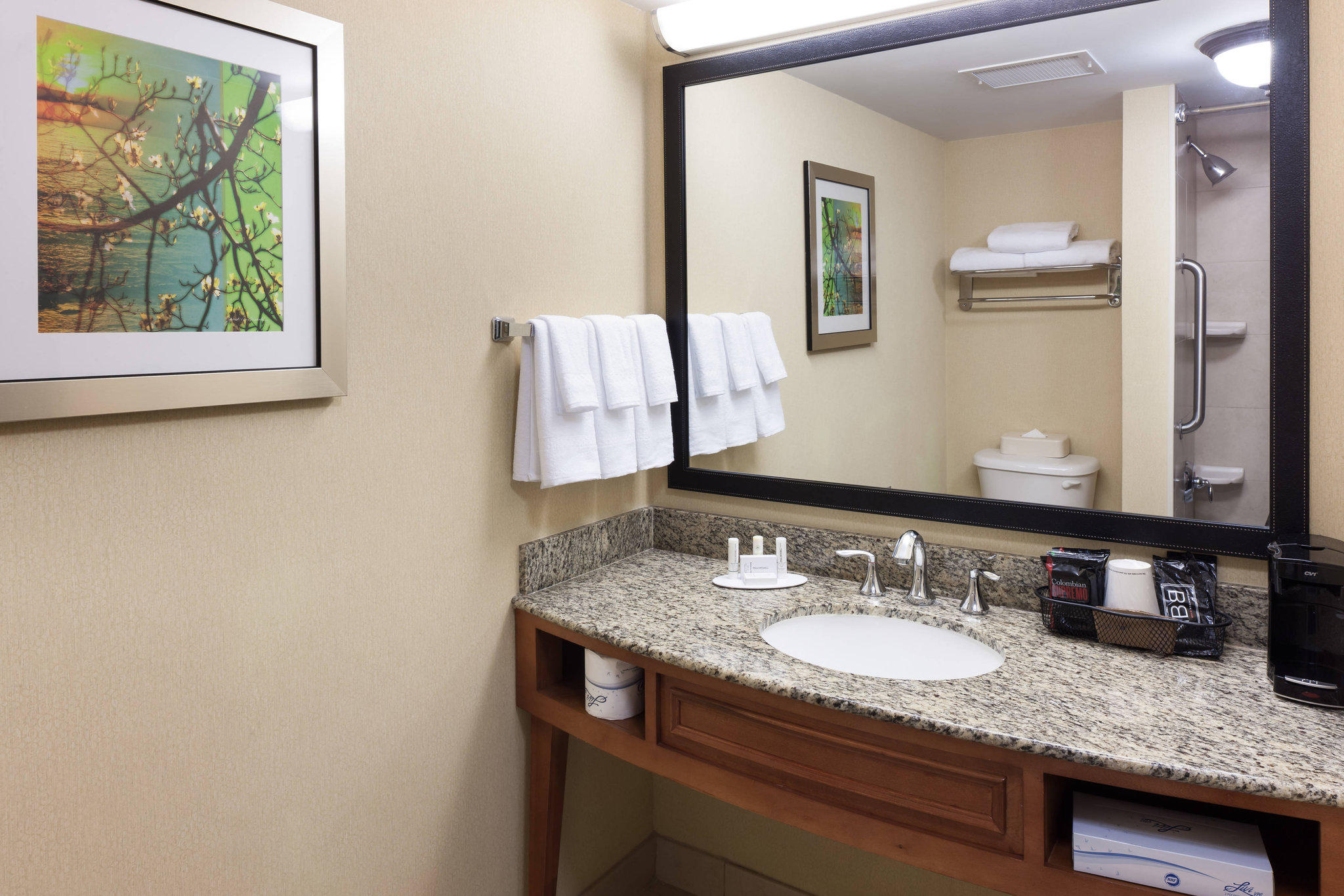 Fairfield Inn & Suites by Marriott Jacksonville Butler Boulevard Photo