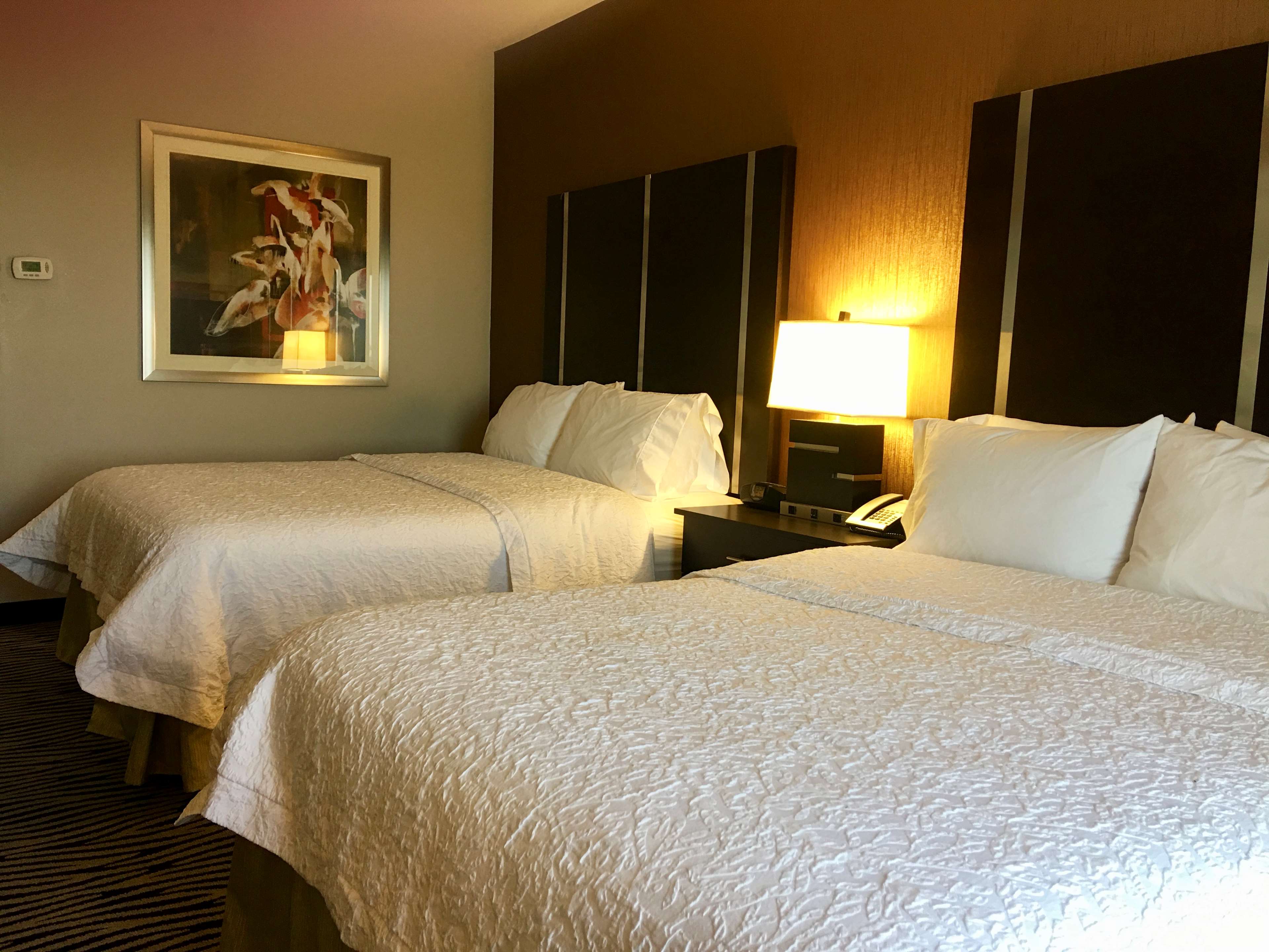 Hampton Inn & Suites Tulsa/Central Photo