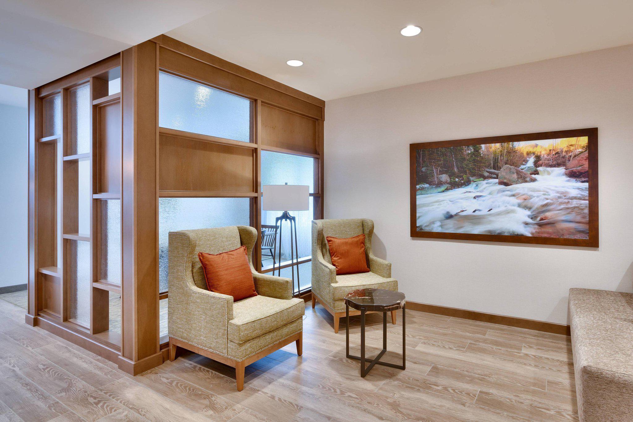 Fairfield Inn & Suites by Marriott Denver West/Federal Center Photo