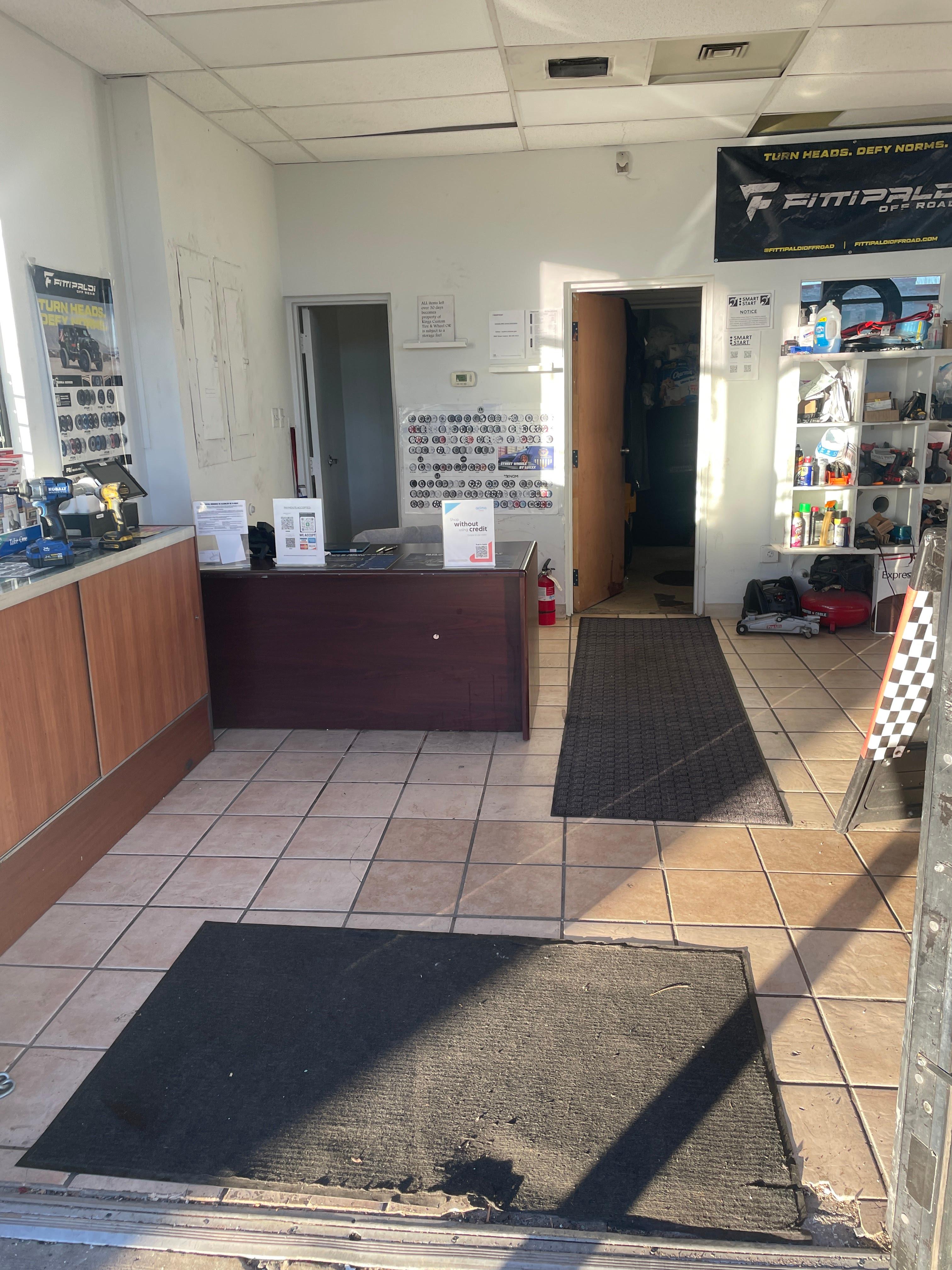 King's Custom Tires - Colorado Blvd Image