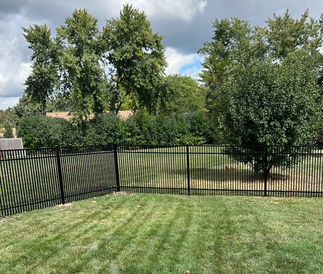 Top Rail Fence Naperville Image