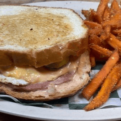 <MURRAY'S SMOKED BOLOGNA SANDWICH>