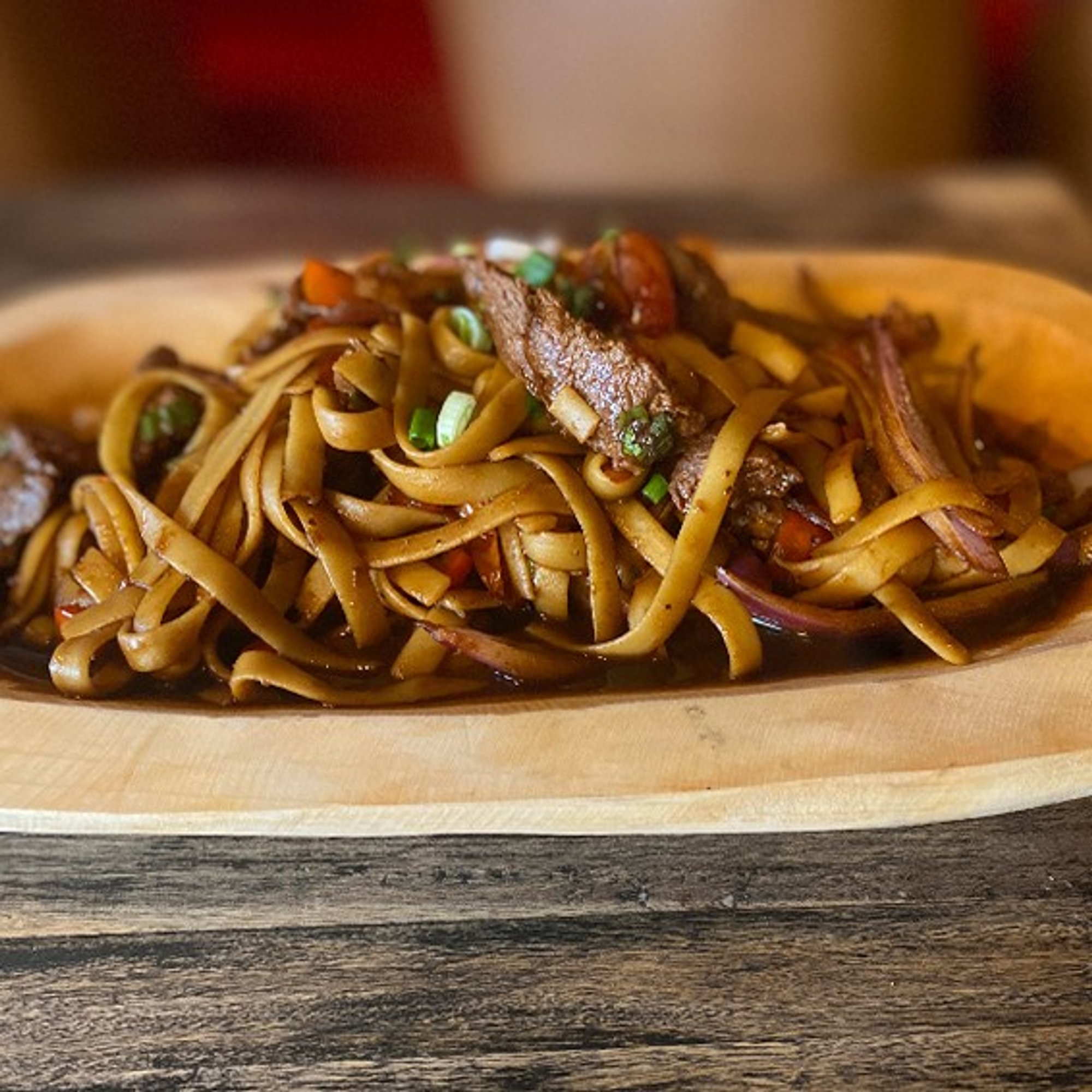 Carne / Beef Fettuccine Al Wok