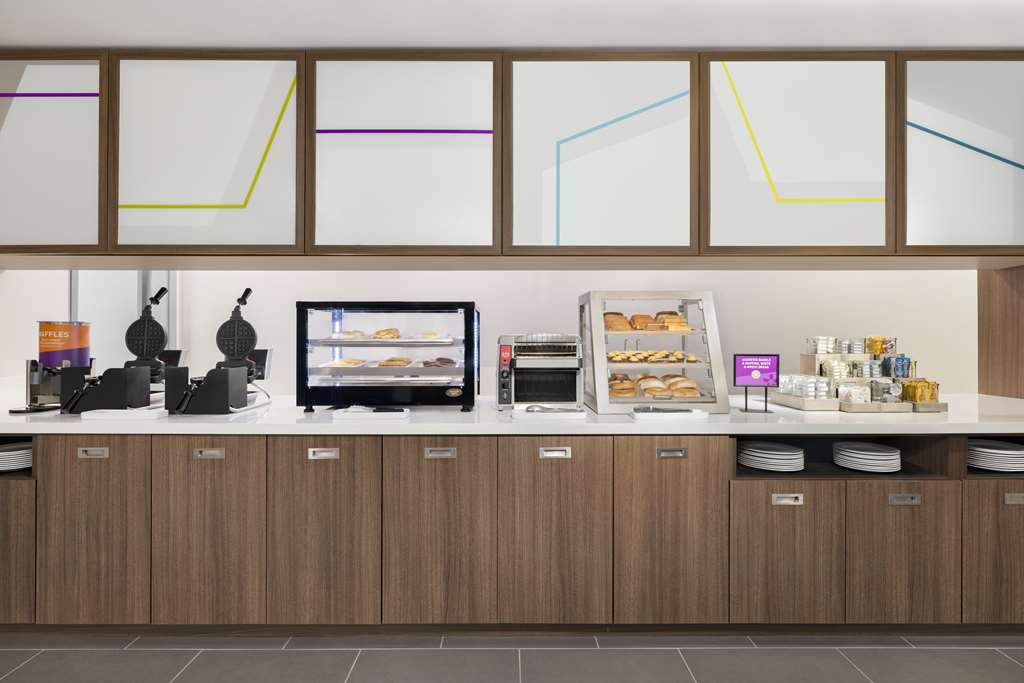 Home2 Suites by Hilton San Juan Image