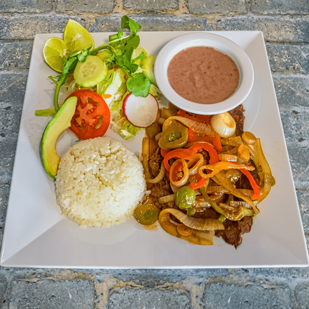 BISTEC ENCEBOLLADO