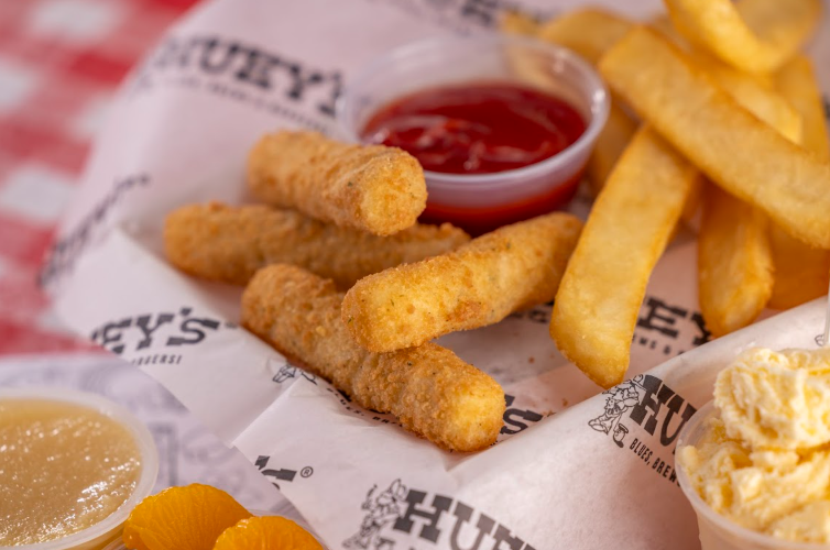 Fried Mozzarella Cheese Sticks (4)