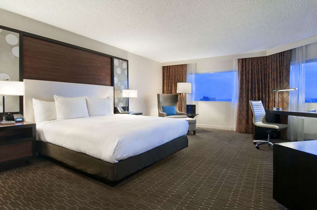 Hilton Atlanta Airport Image