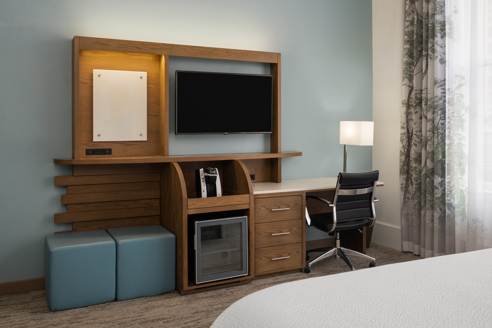 EVEN Hotel Pittsburgh Downtown by IHG Image