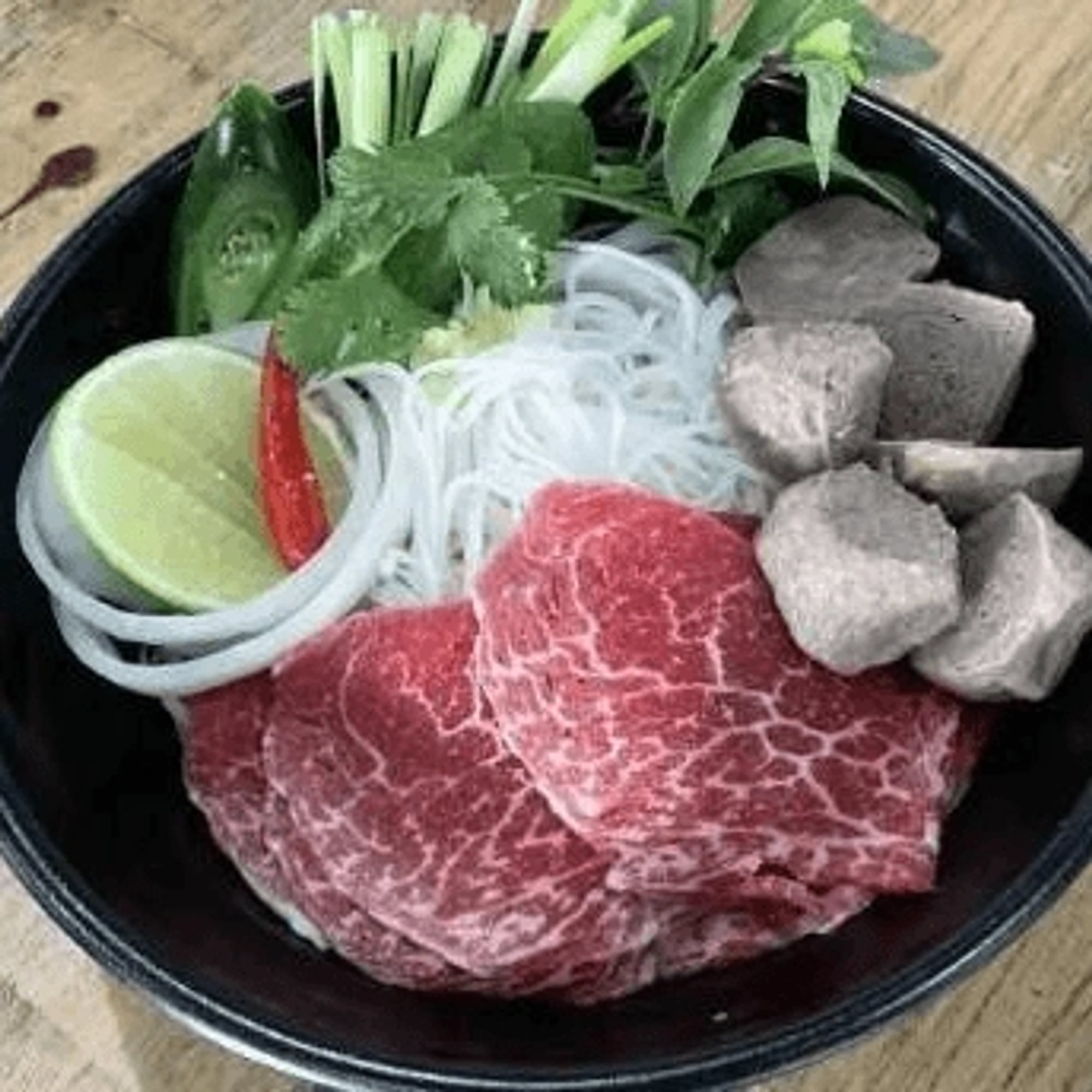 P3 FILLET MIGNON STEAK & MEAT BALL PHỞ / Phở Tái Bò Viên