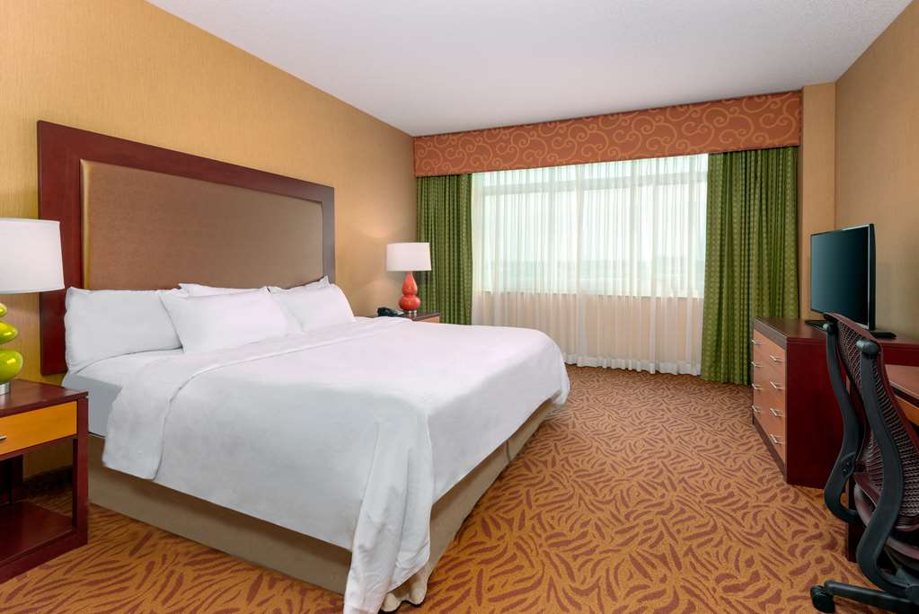 Embassy Suites by Hilton Omaha La Vista Hotel & Conference Center Image