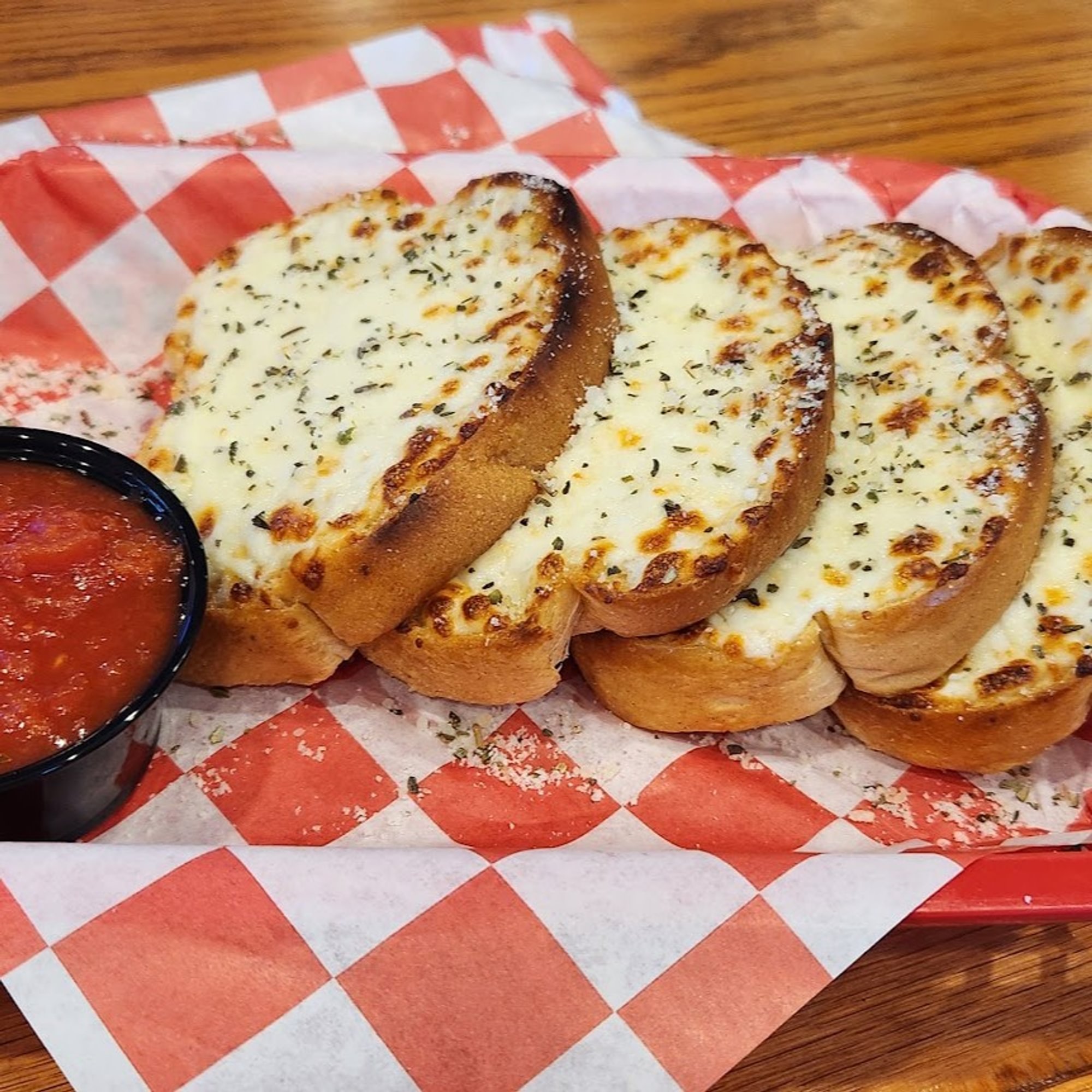 Garlic bread with cheese
