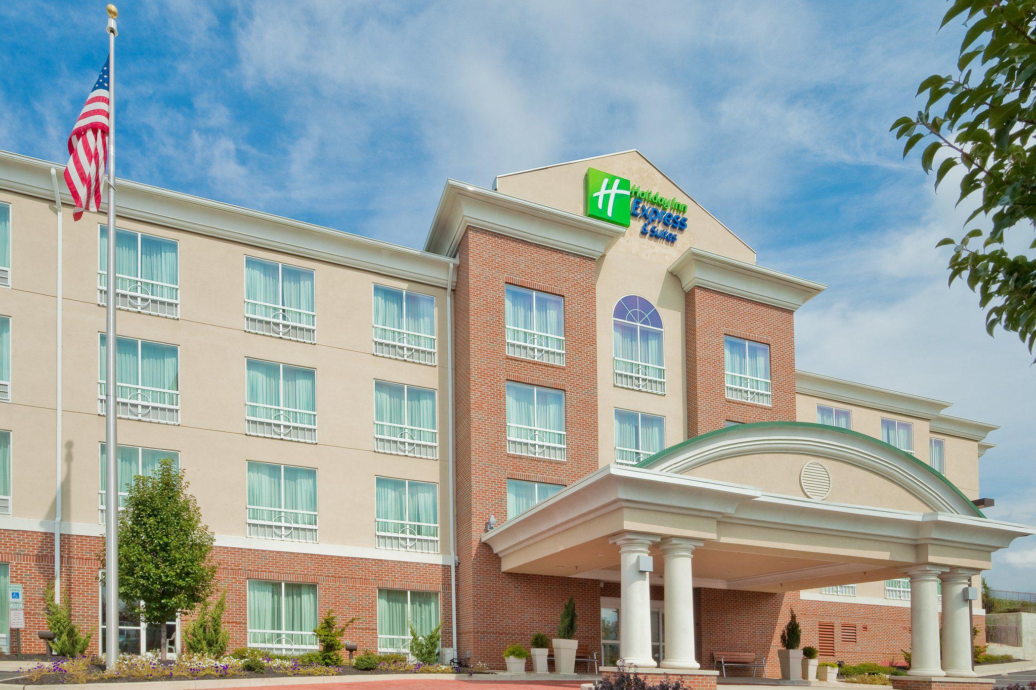 Holiday Inn Express & Suites Bethlehem Photo