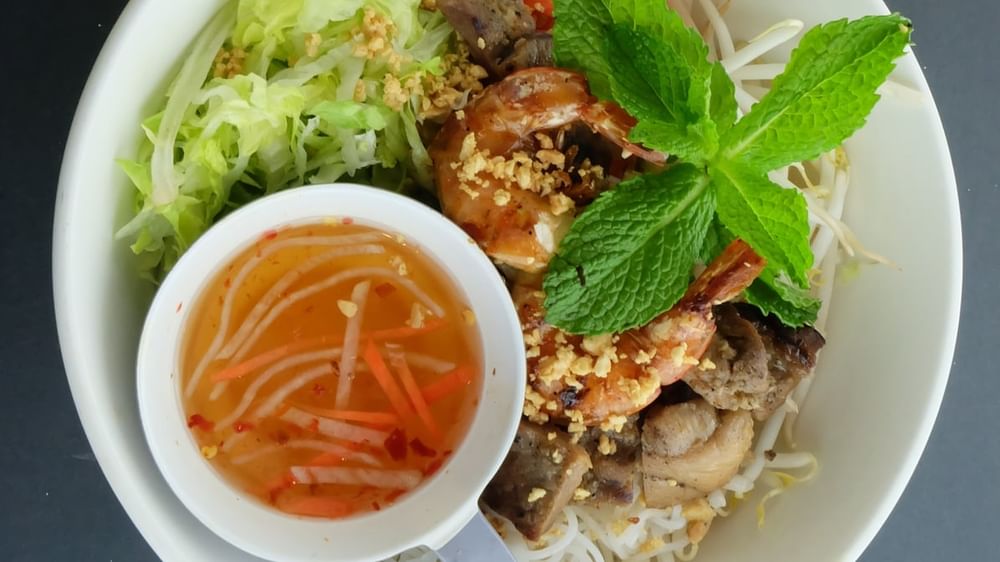Bun Shrimp & Pork