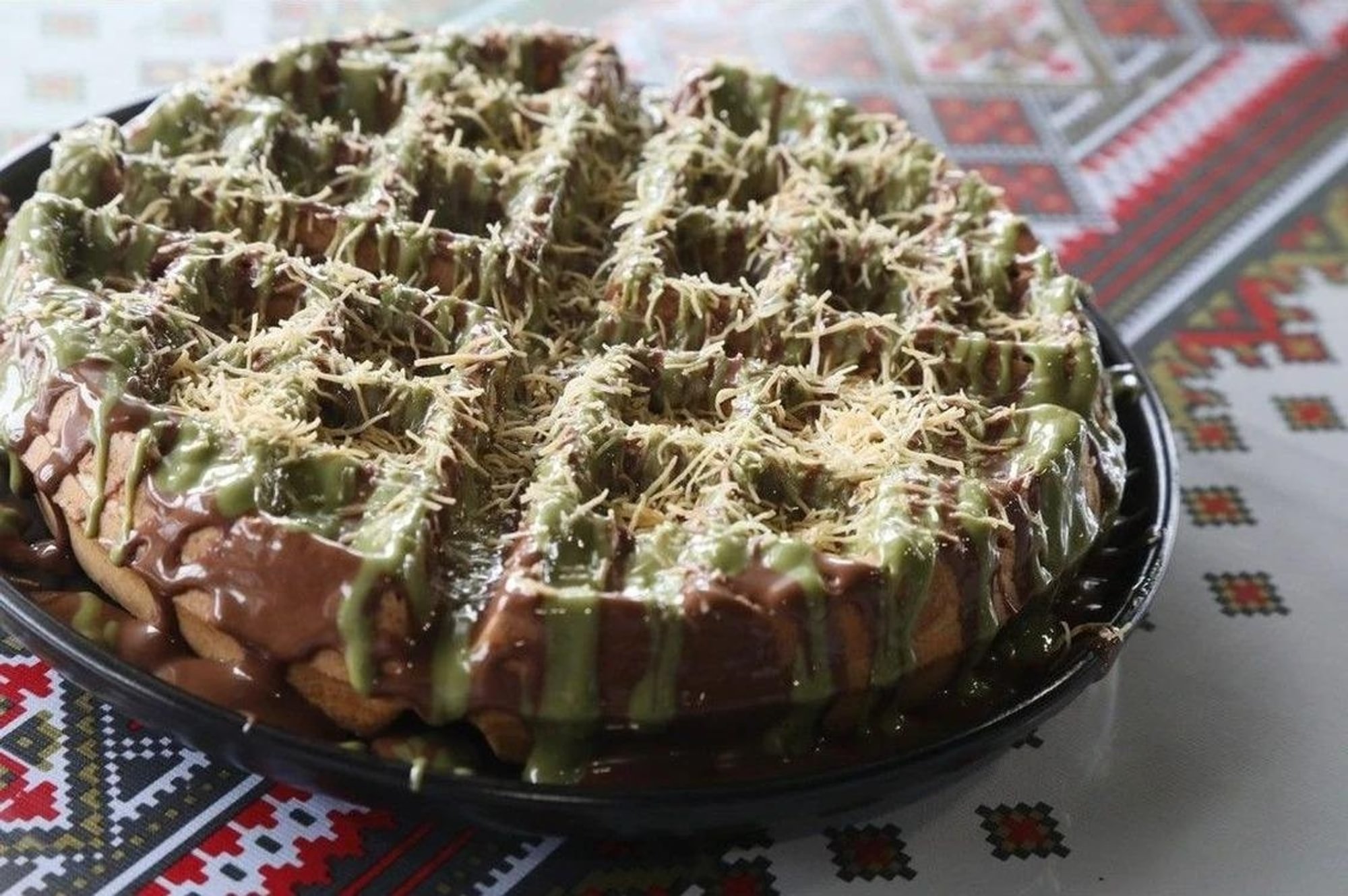 NEW* Dubai Chocolate Waffle