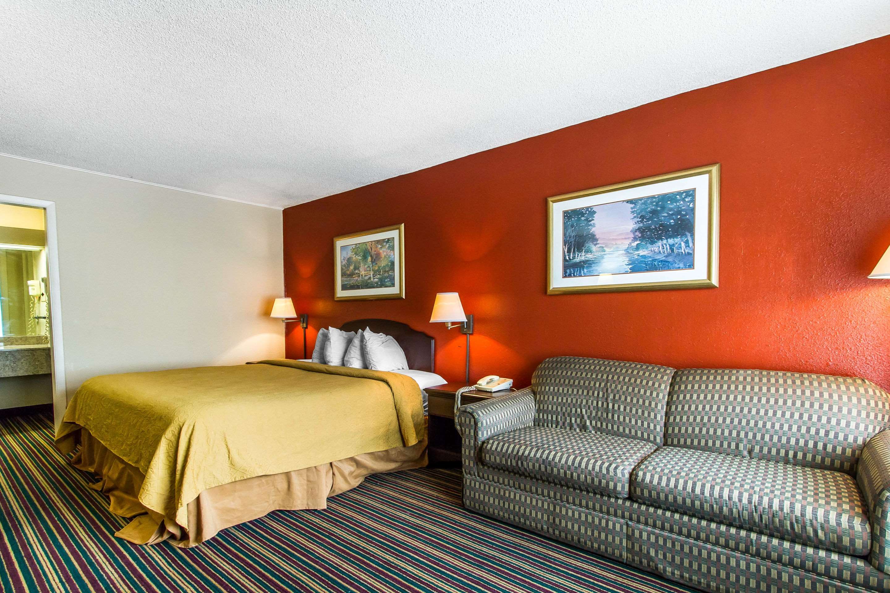 Quality Inn Opelika - Auburn Photo