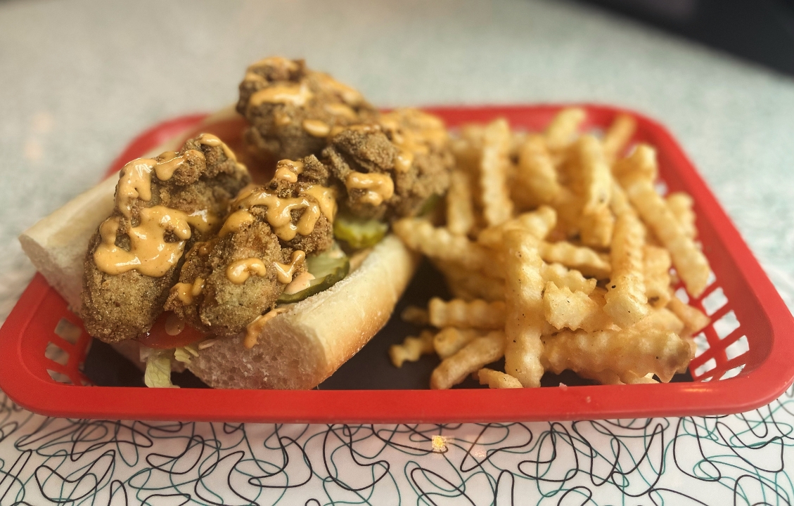 Fried oyster po boy 12in