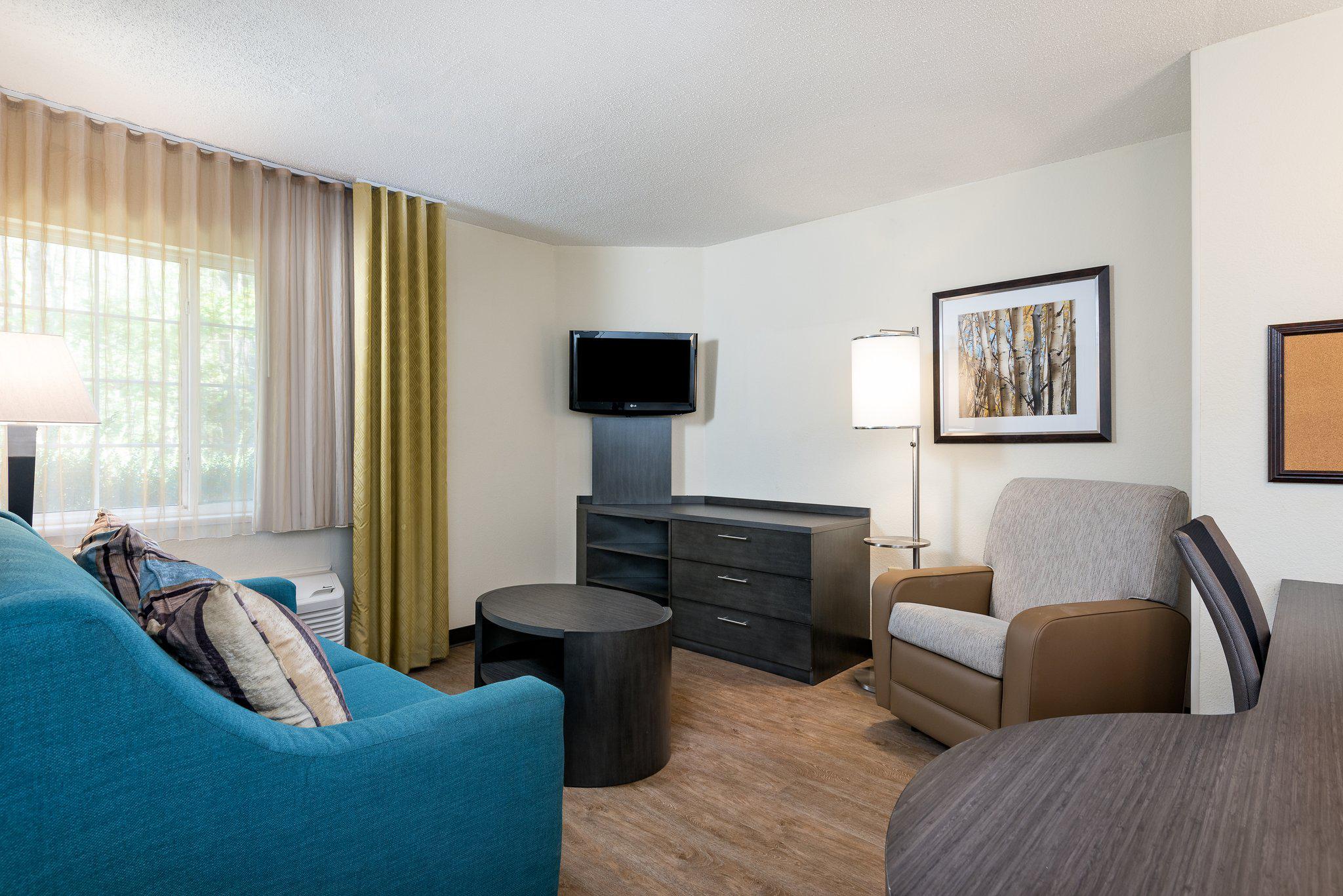 Candlewood Suites Charlotte - Arrowood Photo