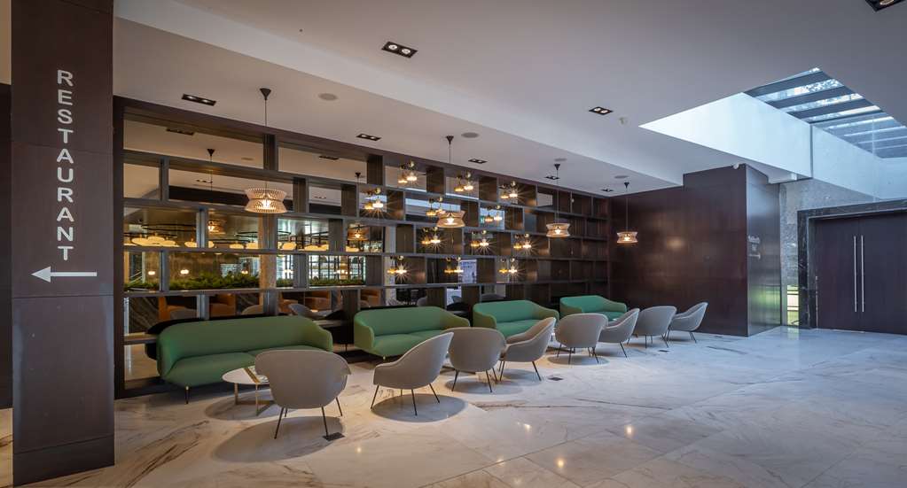 Radisson Blu Royal Hotel, Dublin 11