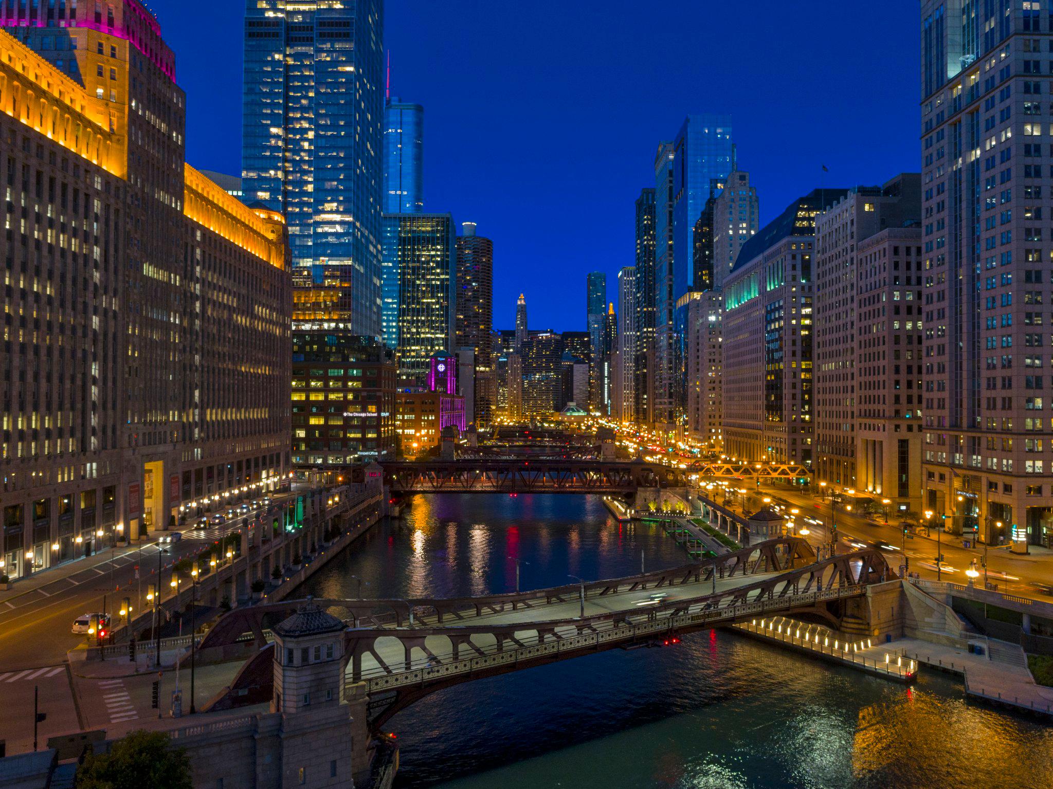 Holiday Inn Chicago-Mart Plaza River North Photo