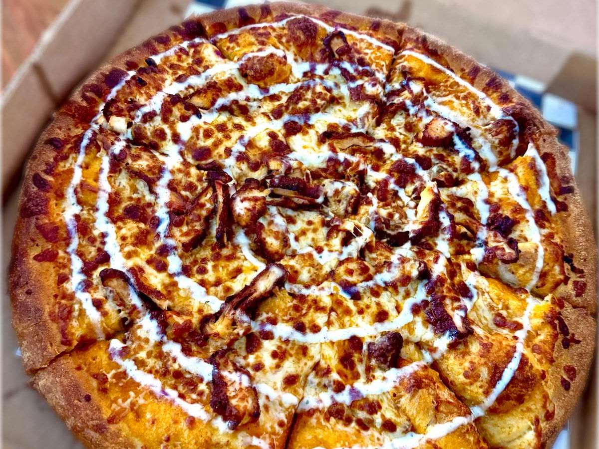 14" Chicken Wing Pizza