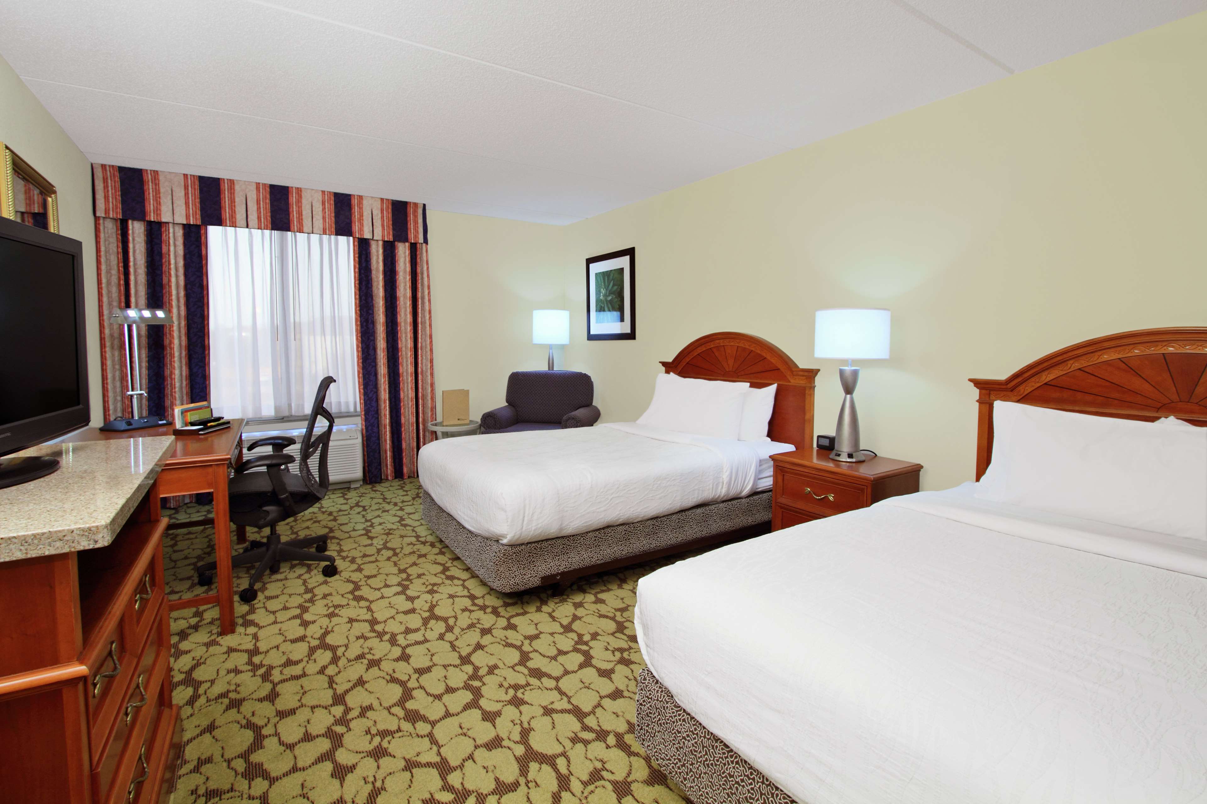 Hilton Garden Inn Chesapeake/Greenbrier Photo