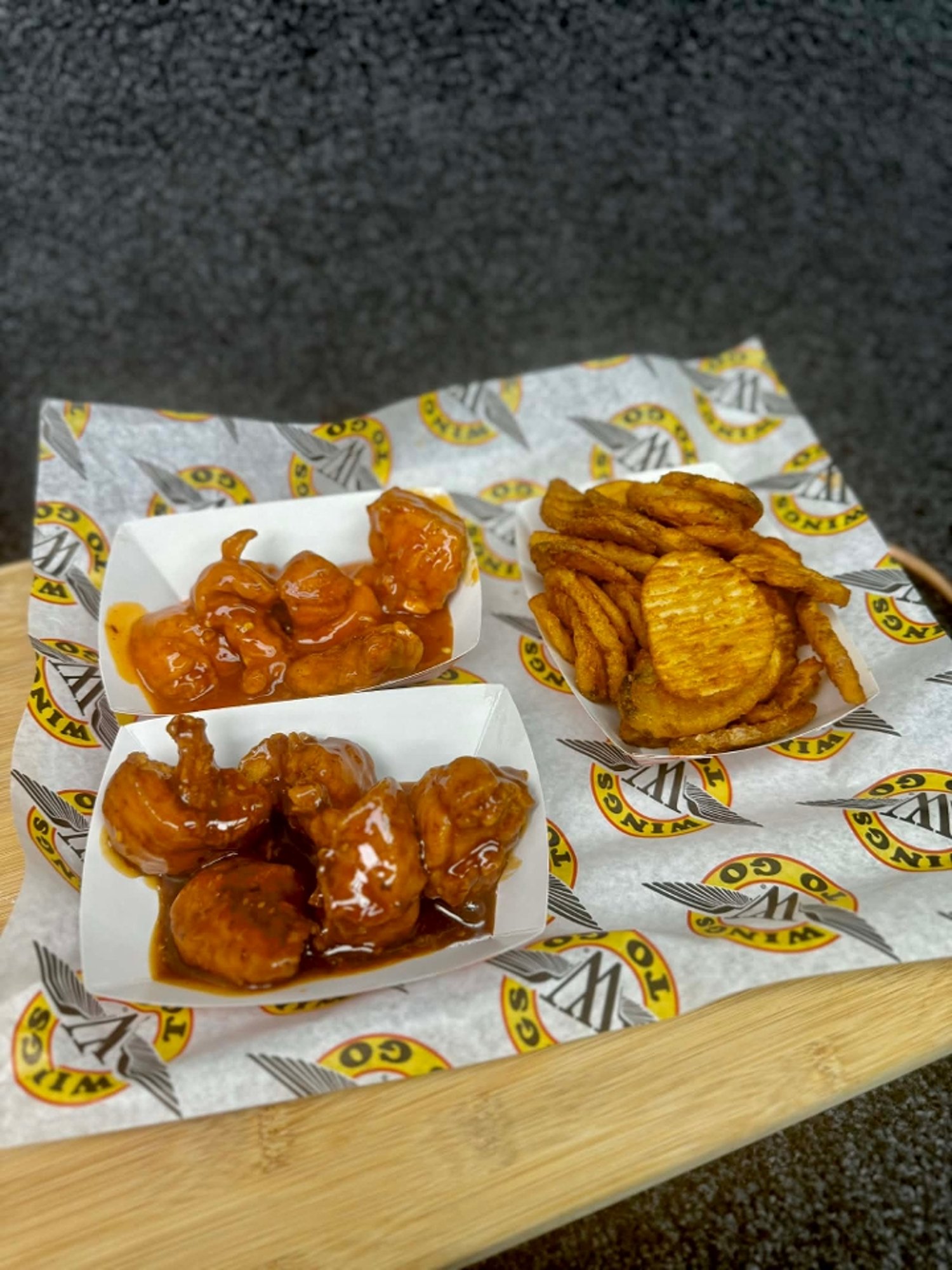 10 Wings Boneless Value Meal