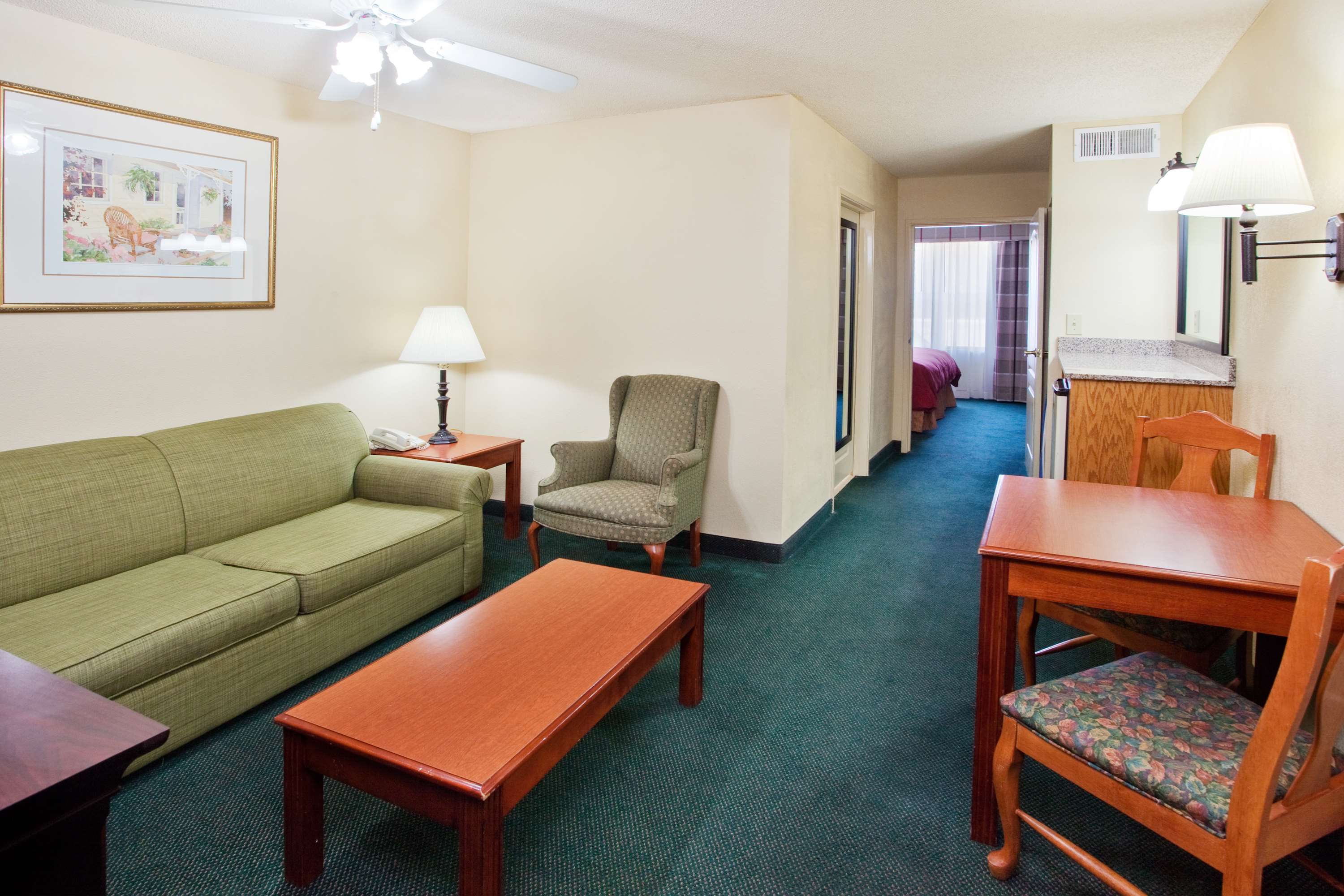 Country Inn & Suites by Radisson, Hiram, GA Photo