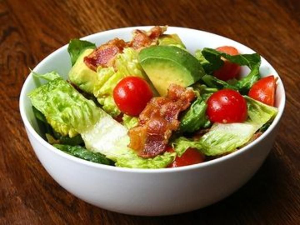 Aguacate Lechuga Y Tomate / Avocado, Lettuce And Tomato
