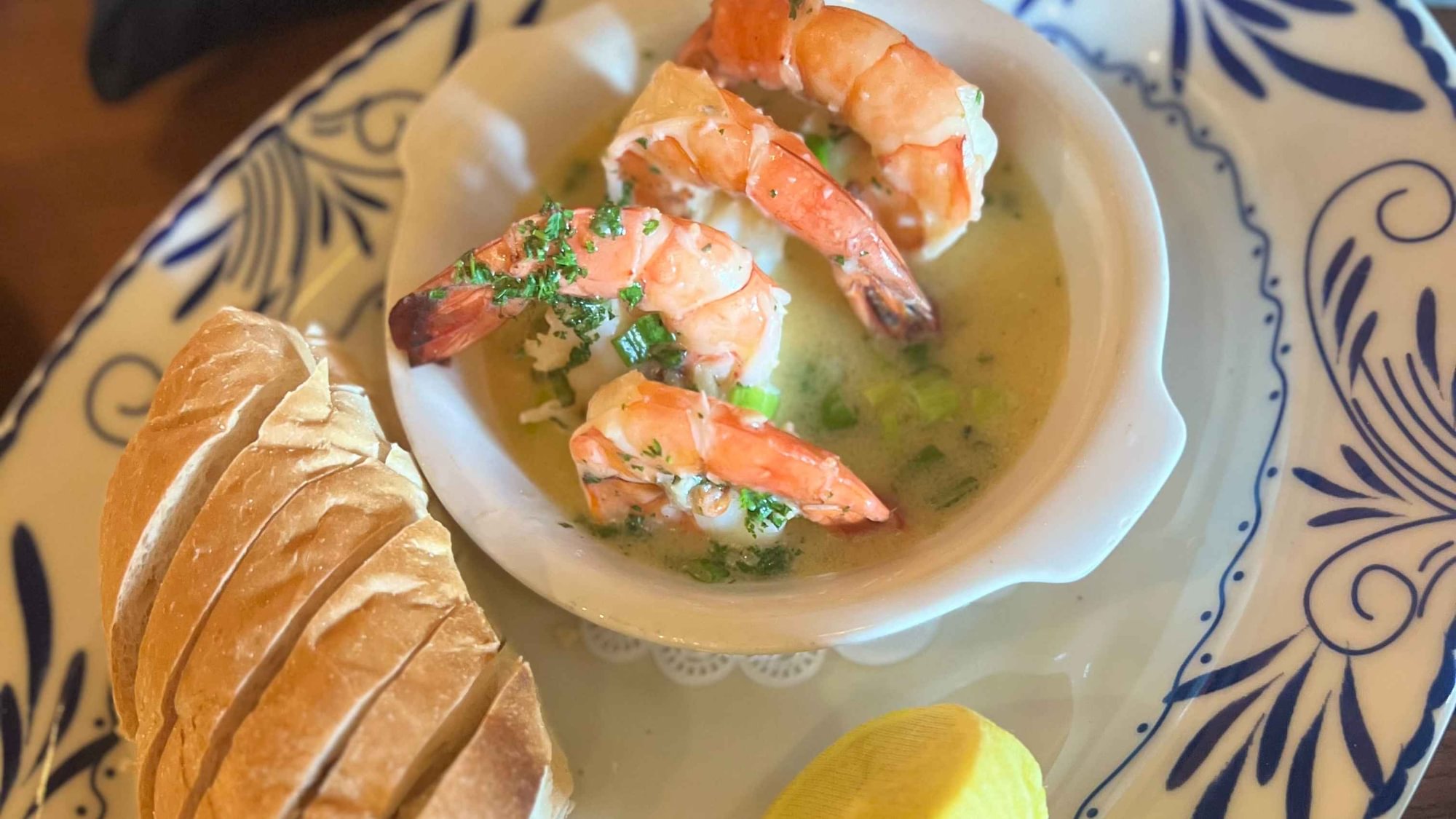 Camarones al Ajillo