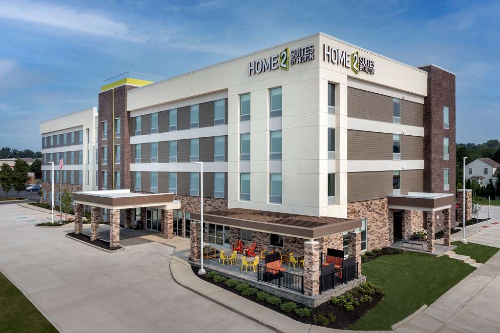 Home2 Suites by Hilton Columbus Polaris Logo