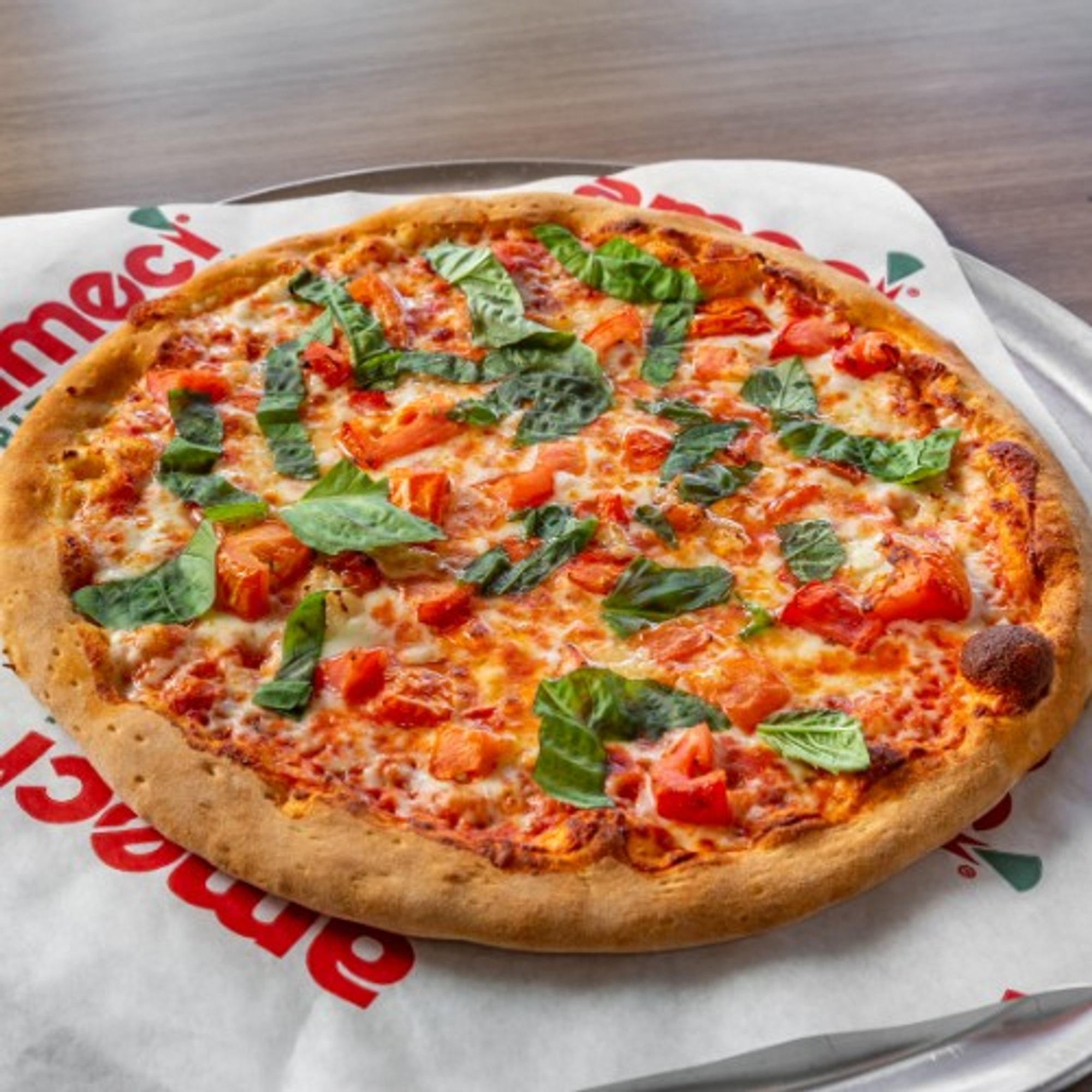 Margherita Pizza (12" Medium (6 Slices))