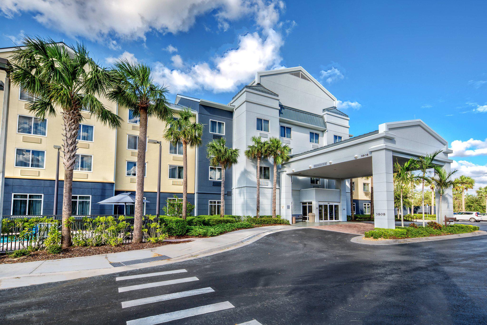 Fairfield Inn & Suites by Marriott Naples Photo