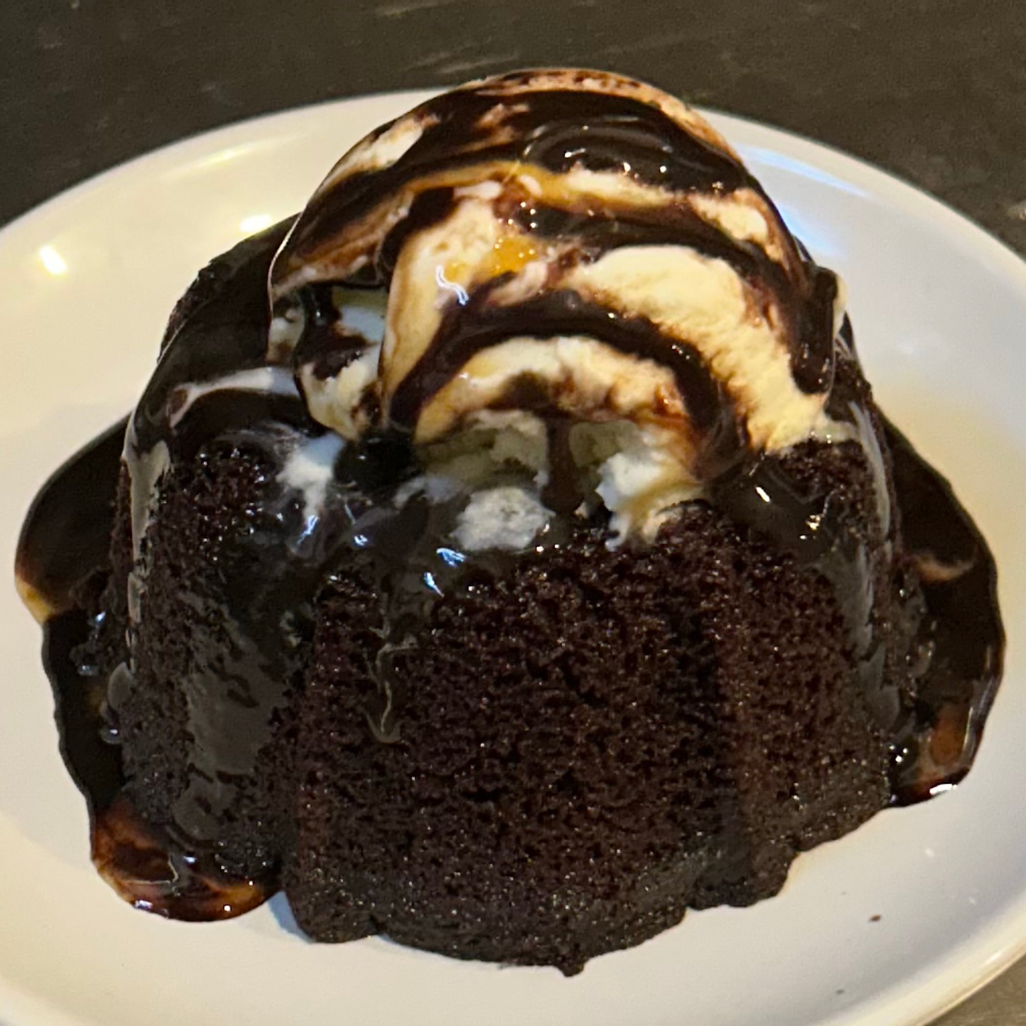 Chocolate Ganache Lava Cake à la mode