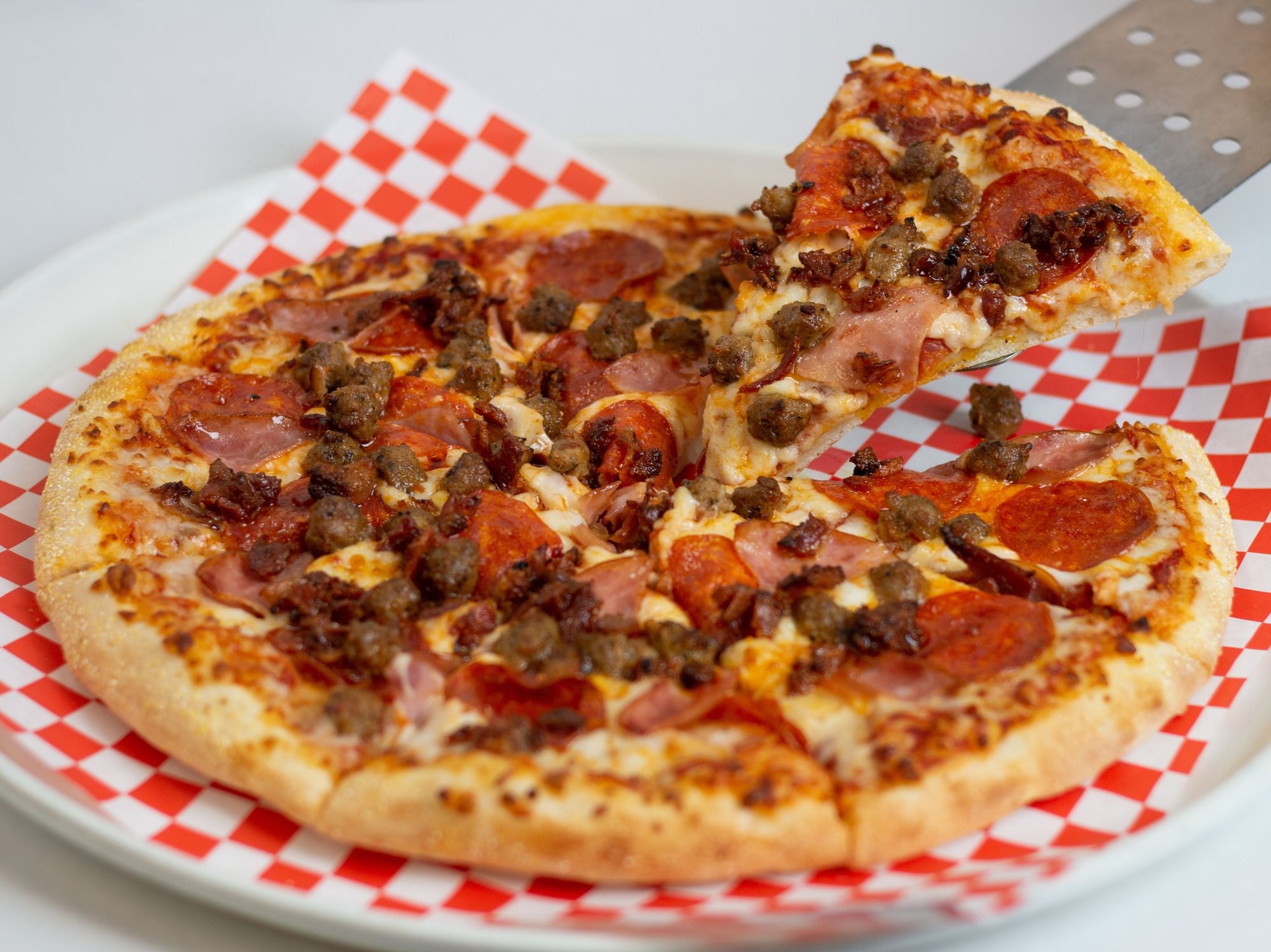 12" MeatEater Pizza