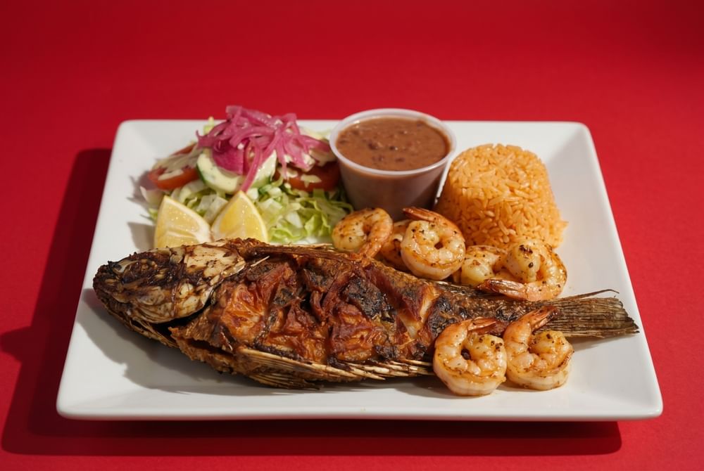 Pescado con Camaron