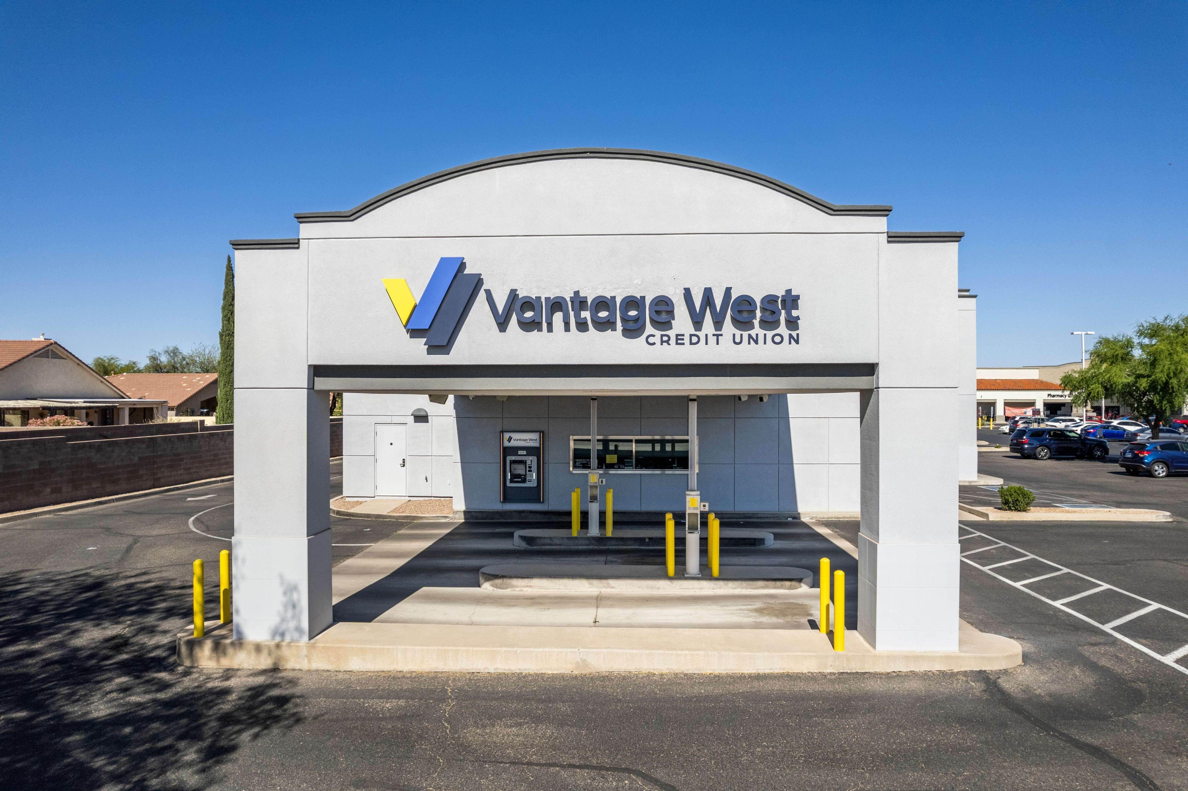 Vantage West Credit Union Image