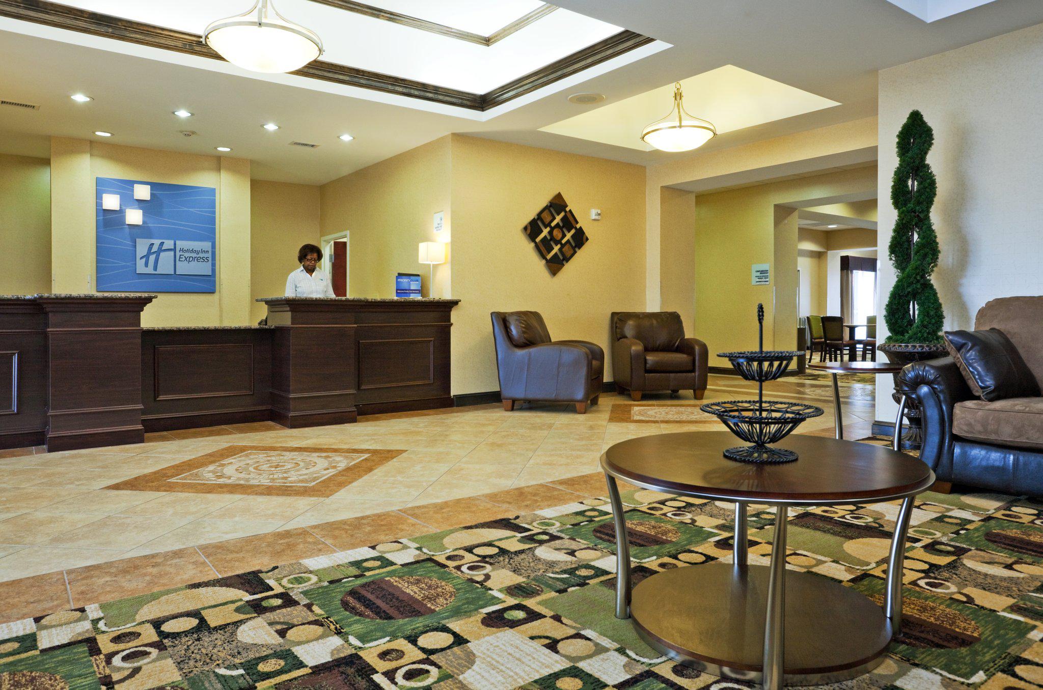 Holiday Inn Express & Suites Statesville Photo