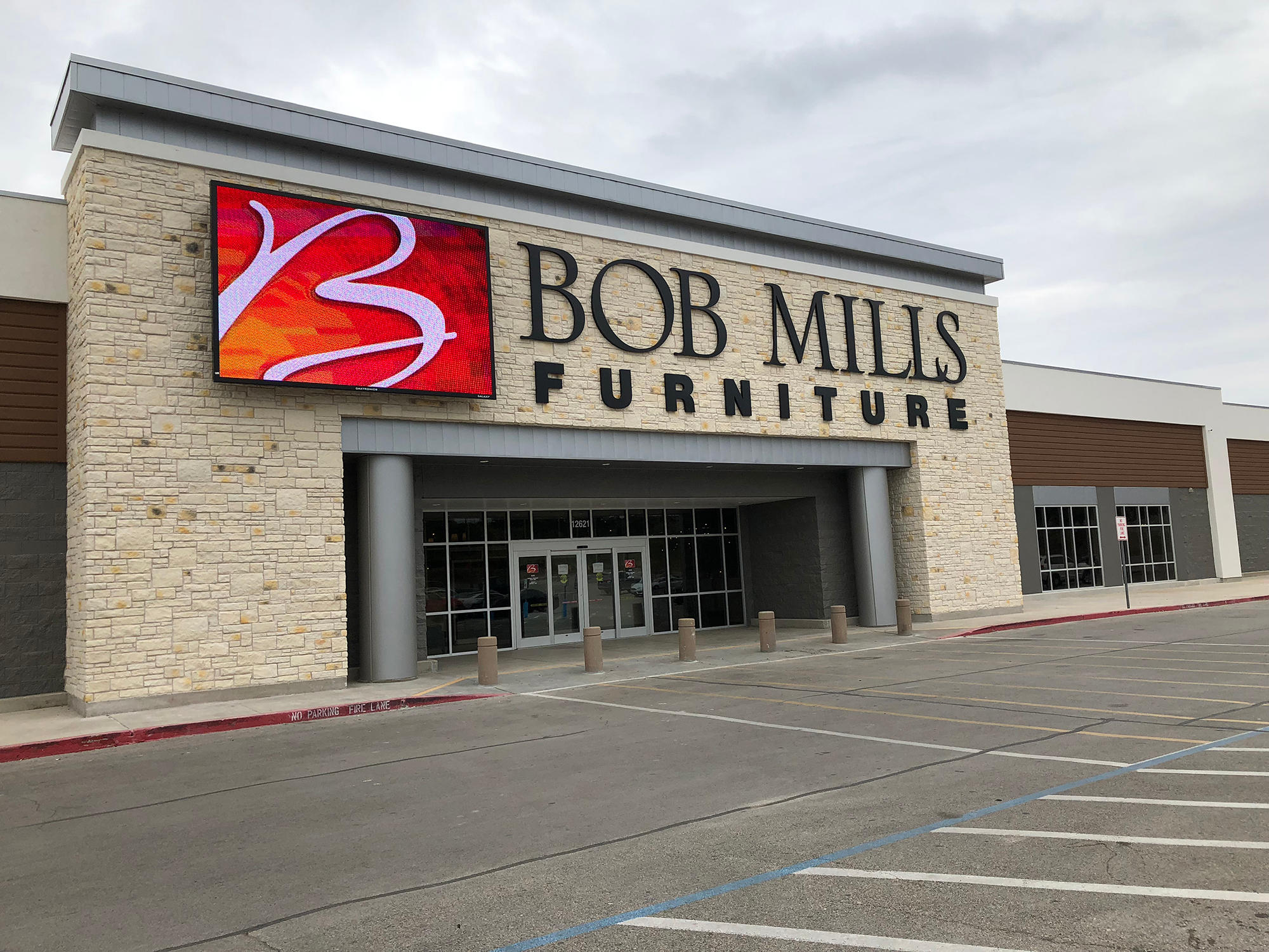 Bob Mills Furniture Photo